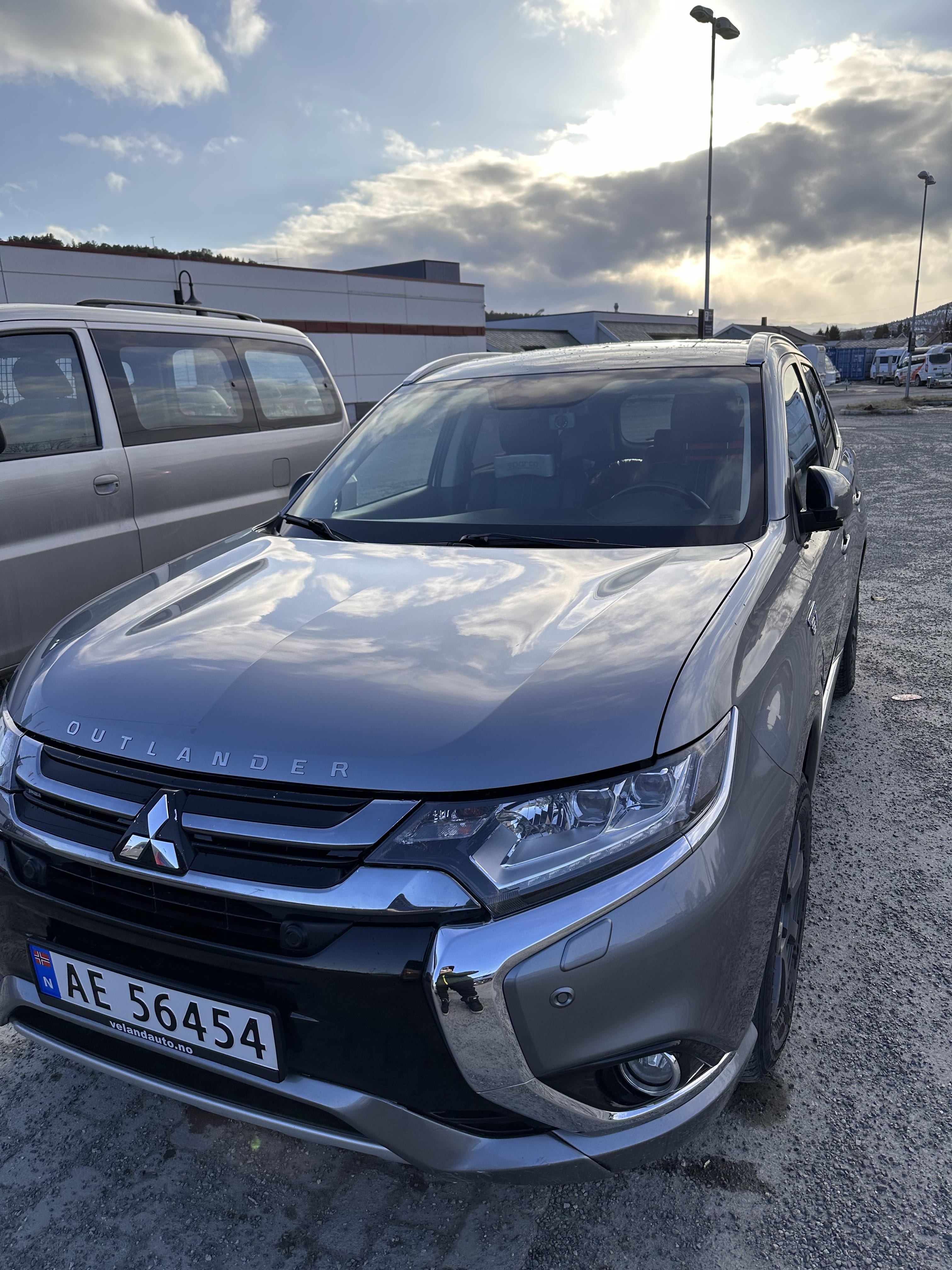Mitsubishi Outlander Hybrid, 2019, Blyfri 95, automatisk