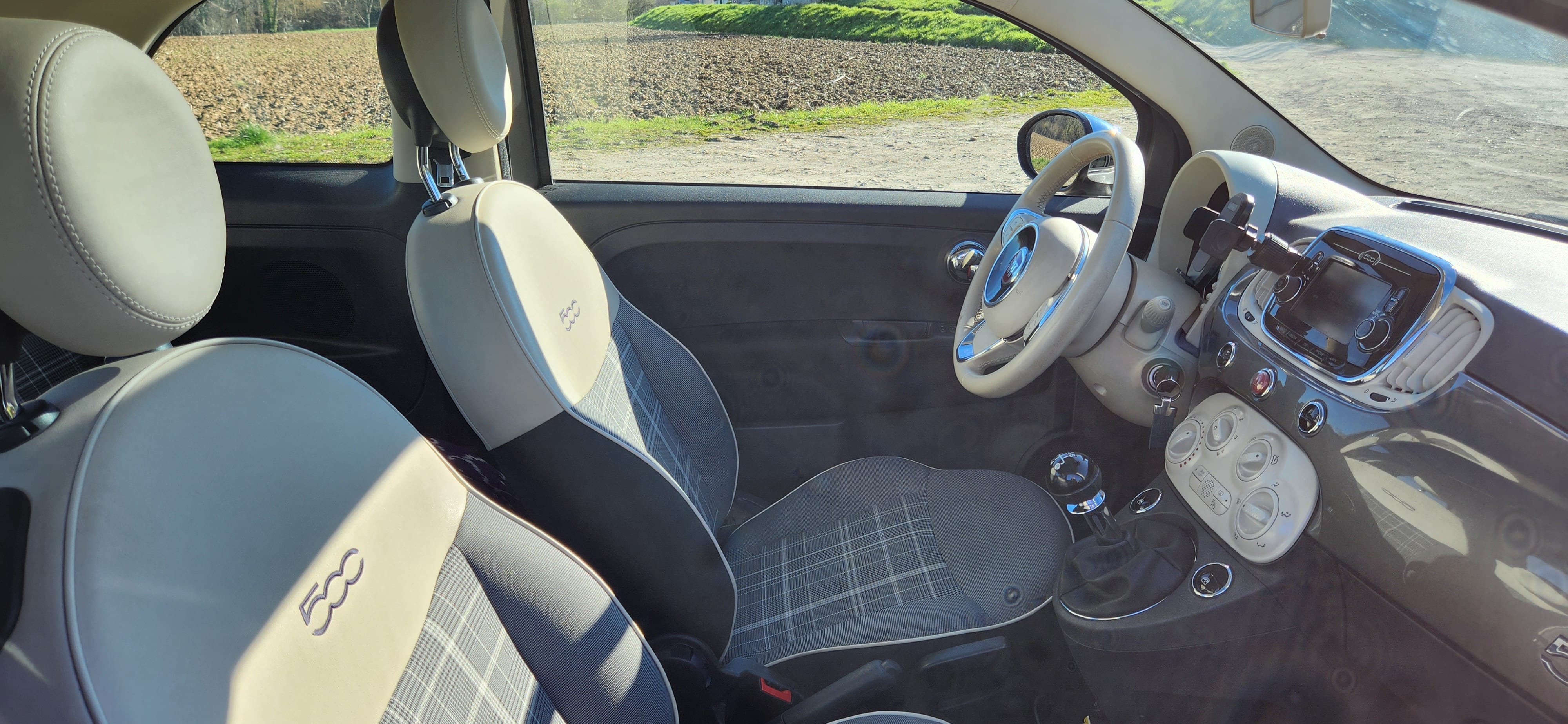 Fiat 500 avec Entrée audio / iPod