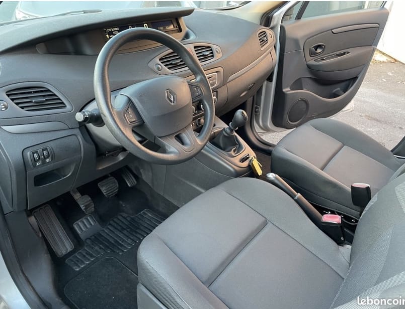 Renault Grand Scenic avec Entrée audio / iPod