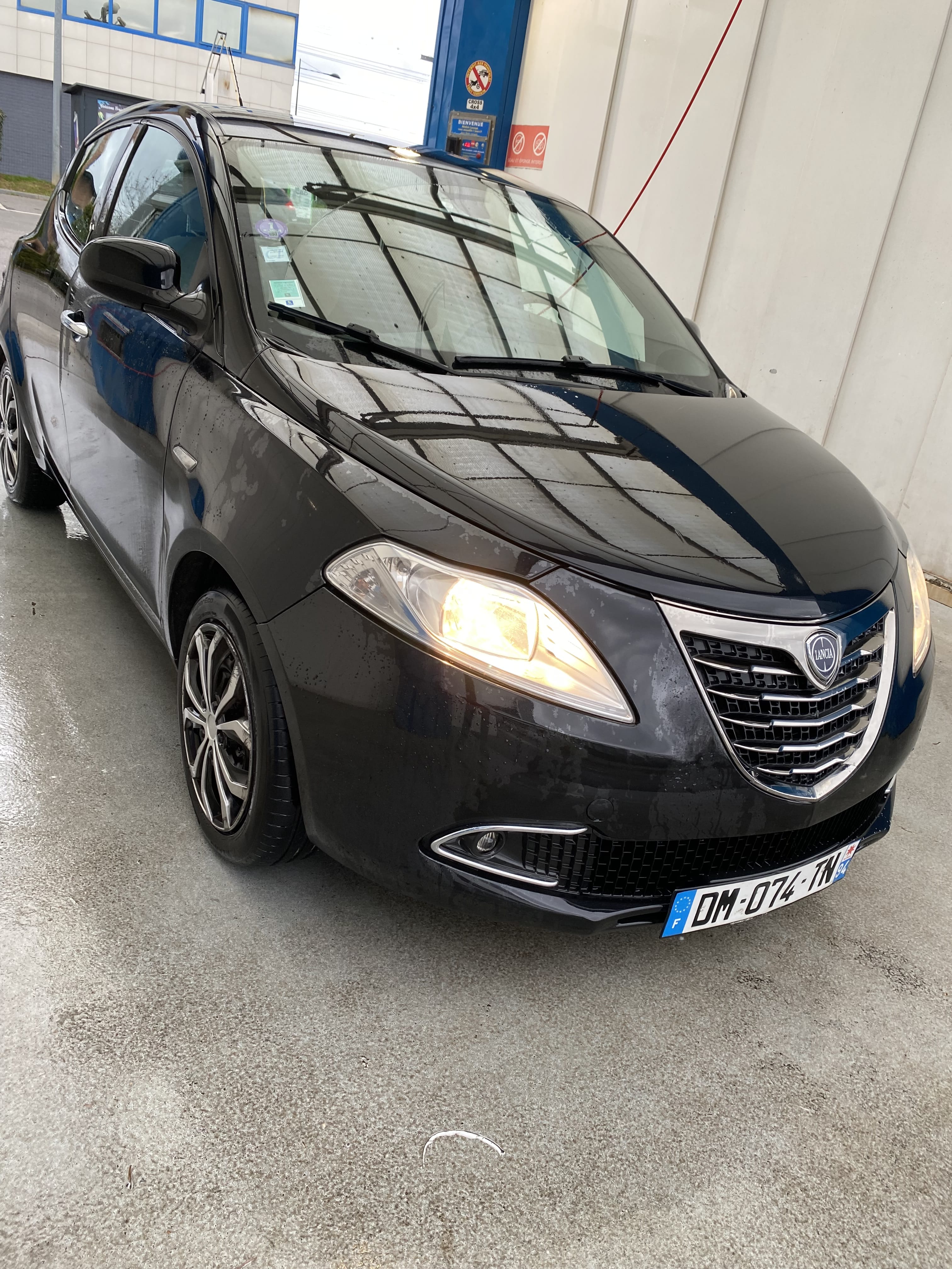 Lancia Ypsilon avec Climatisation