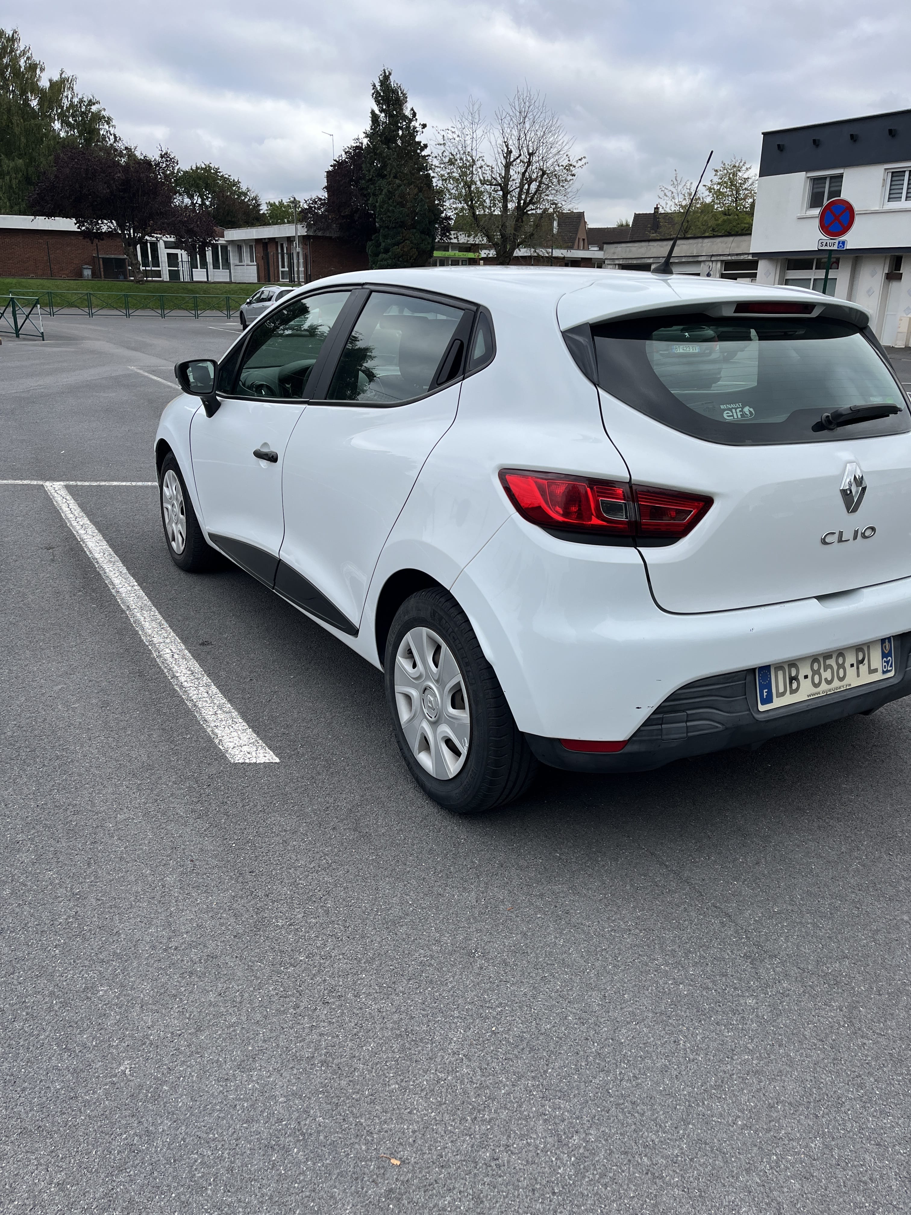 Renault Clio avec Régulateur de vitesse