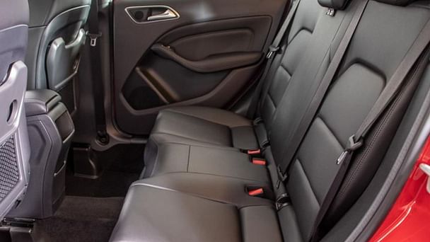 Mercedes B-Klasse FD 186 mit Navigationsgerät