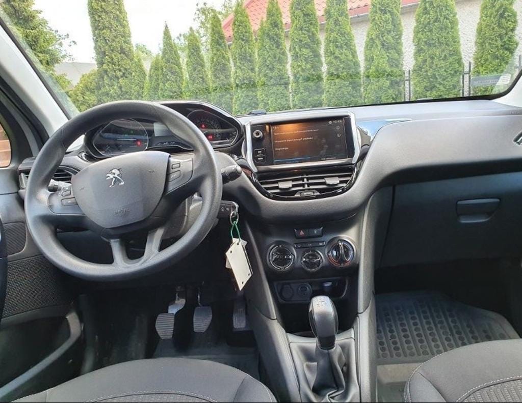 Peugeot 208 avec Régulateur de vitesse