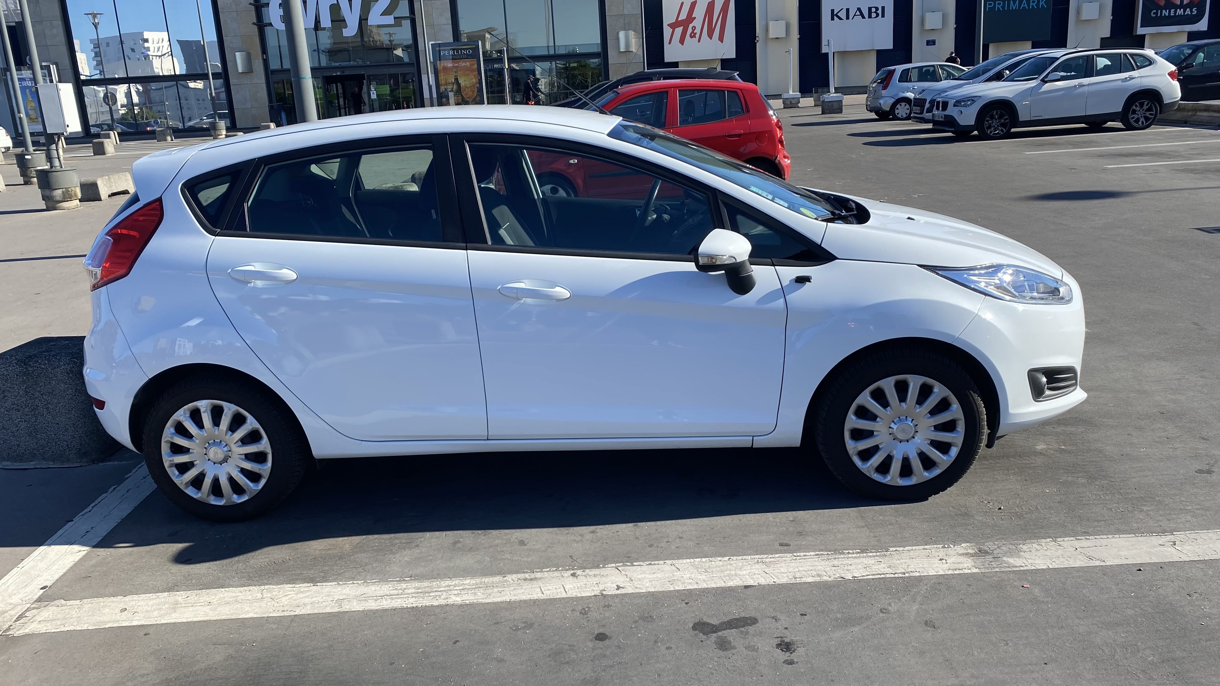 Ford Fiesta avec Climatisation