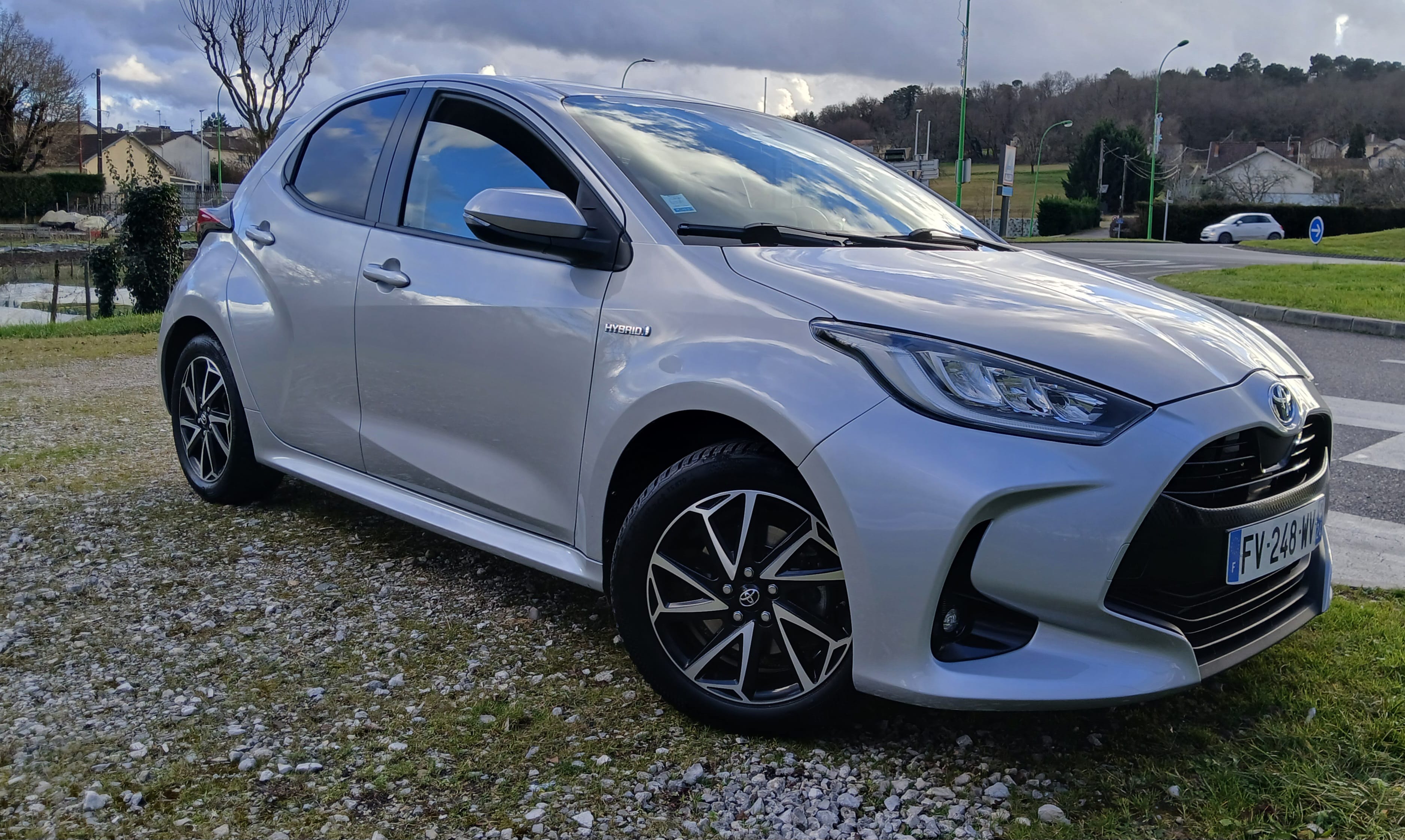 Toyota Yaris Hybride 116h design avec Climatisation