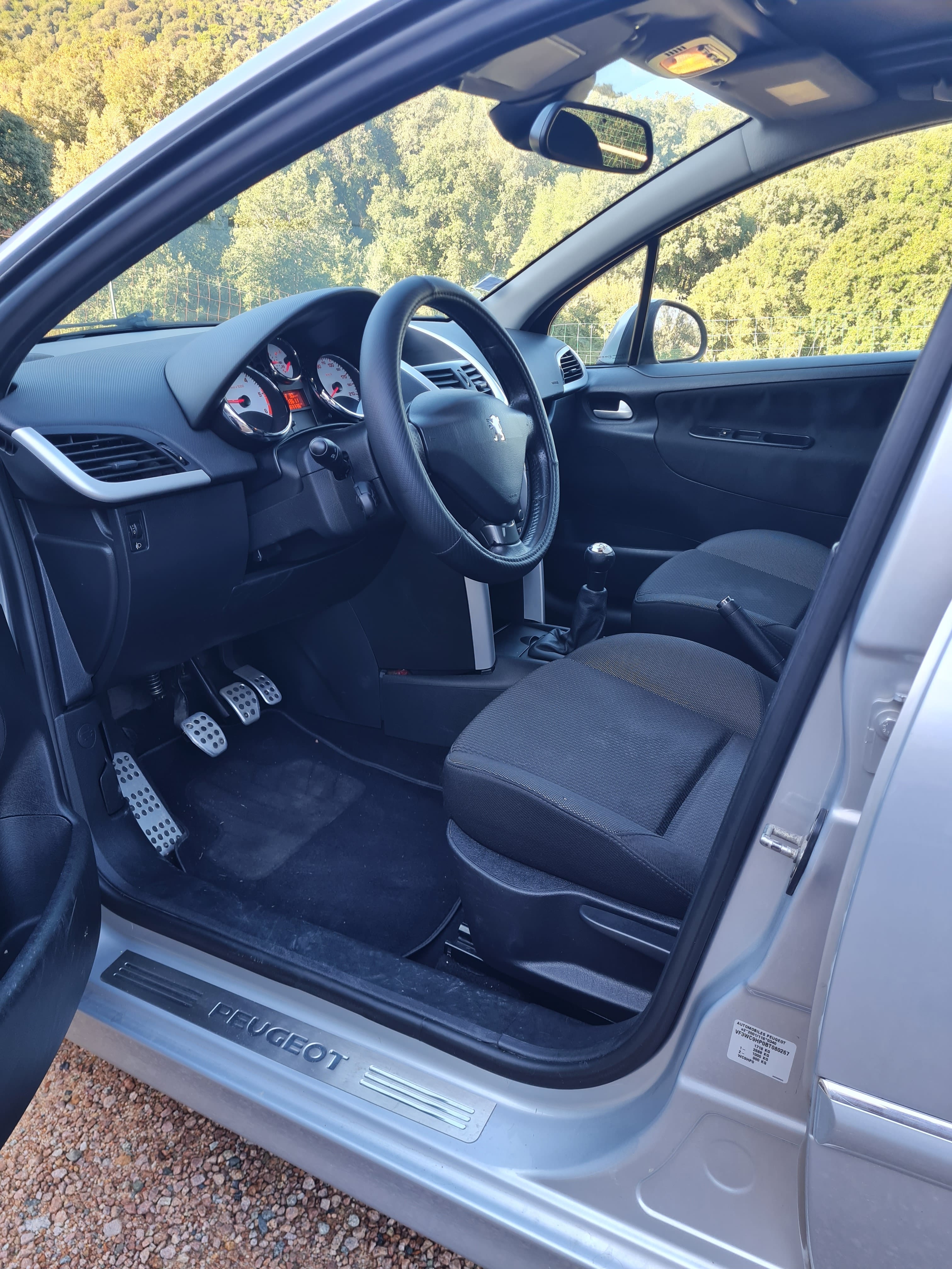 Peugeot 207 avec Siège bébé