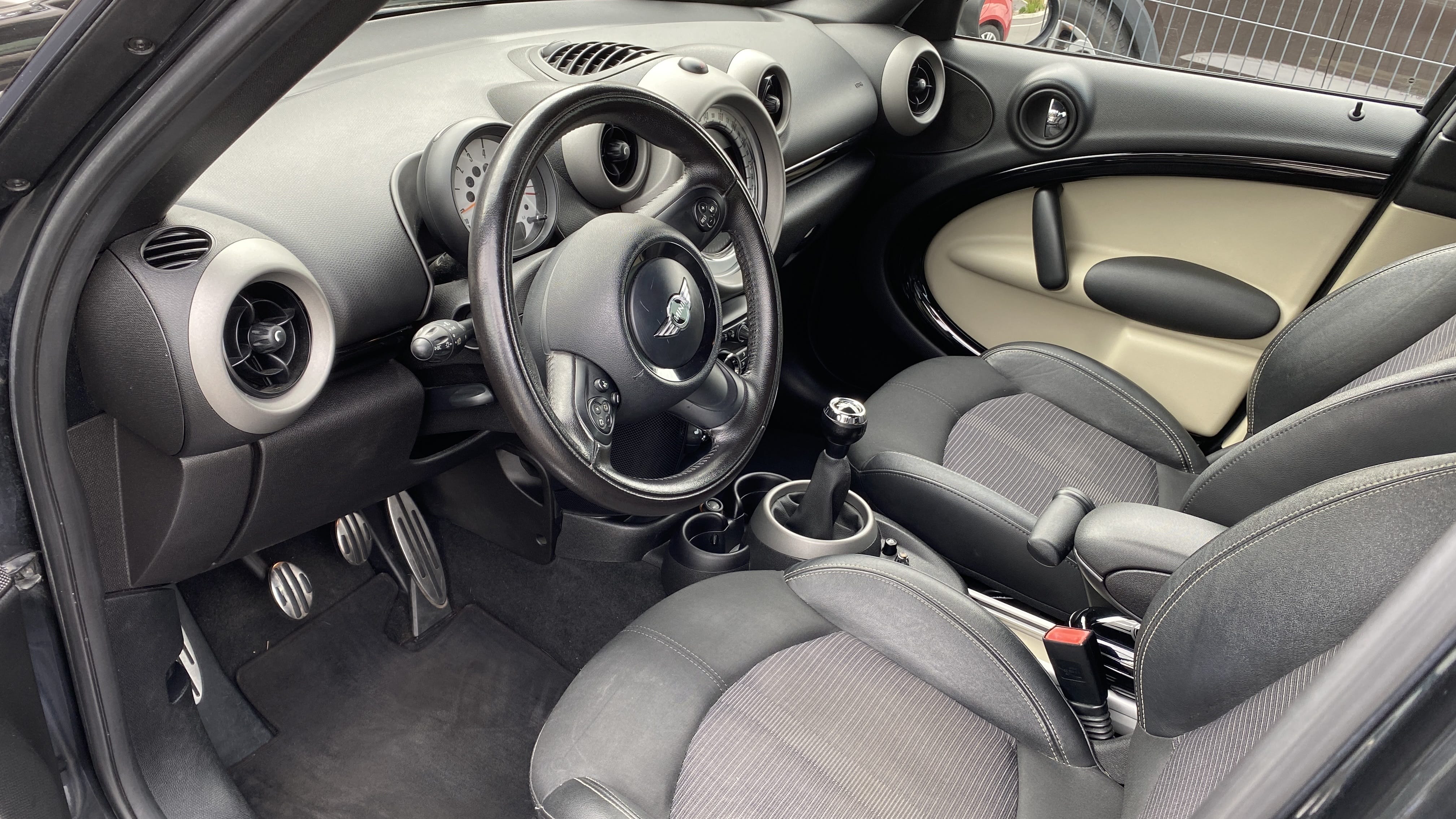 Mini Clubman 2l 143ch avec Entrée audio / iPod