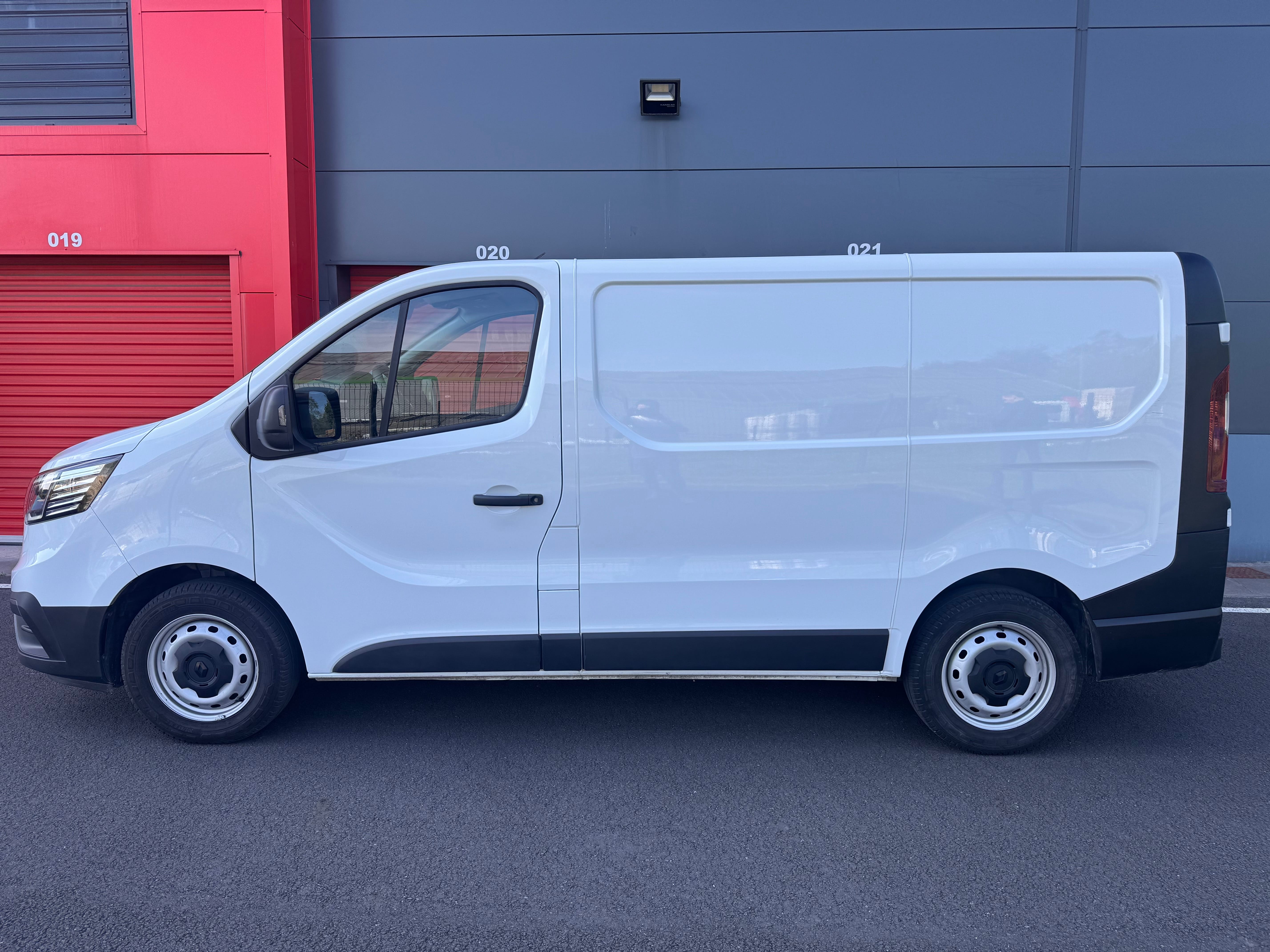 Renault Trafic 2.0 DCI avec Climatisation