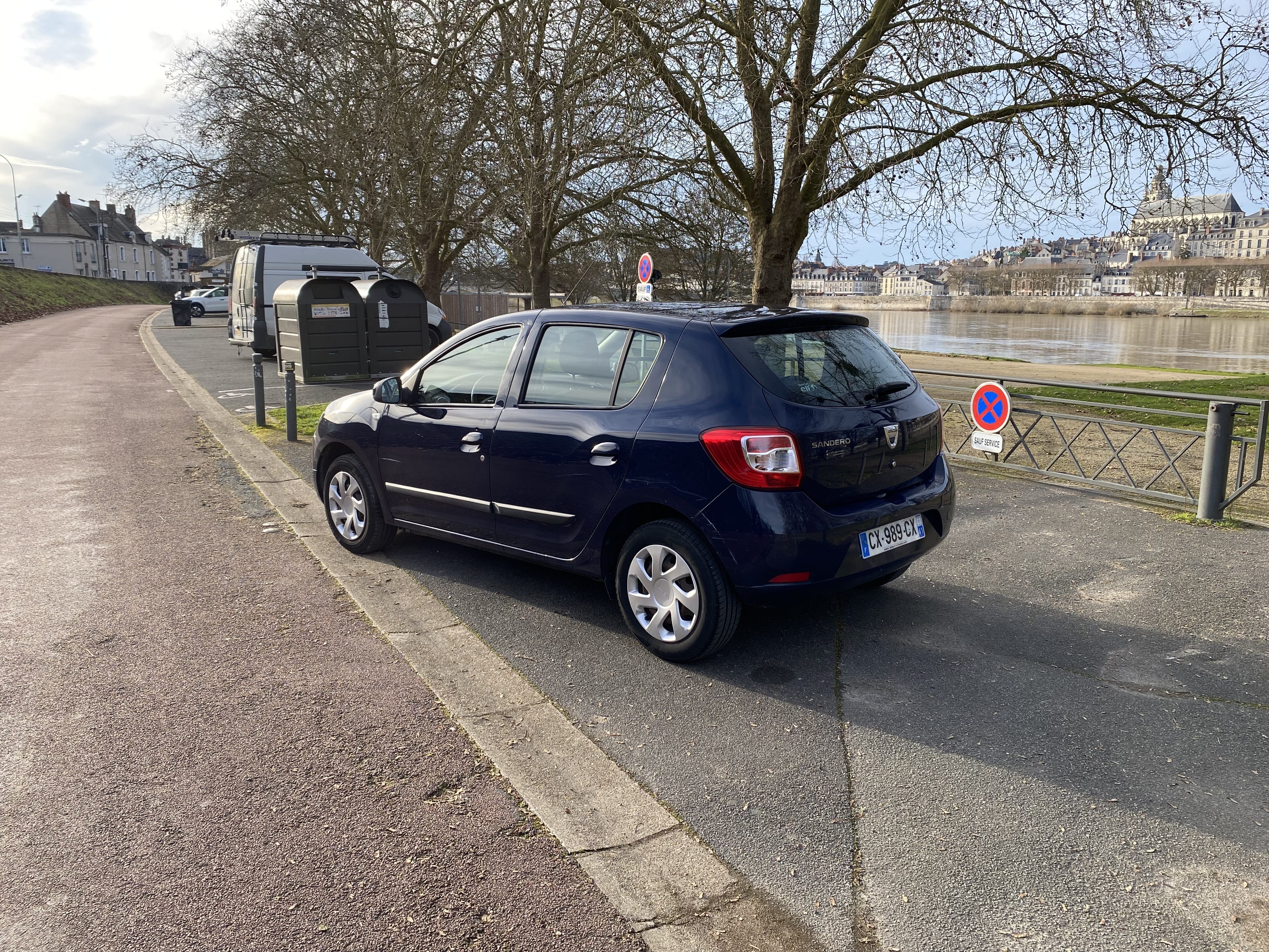 Dacia Sandero avec Climatisation