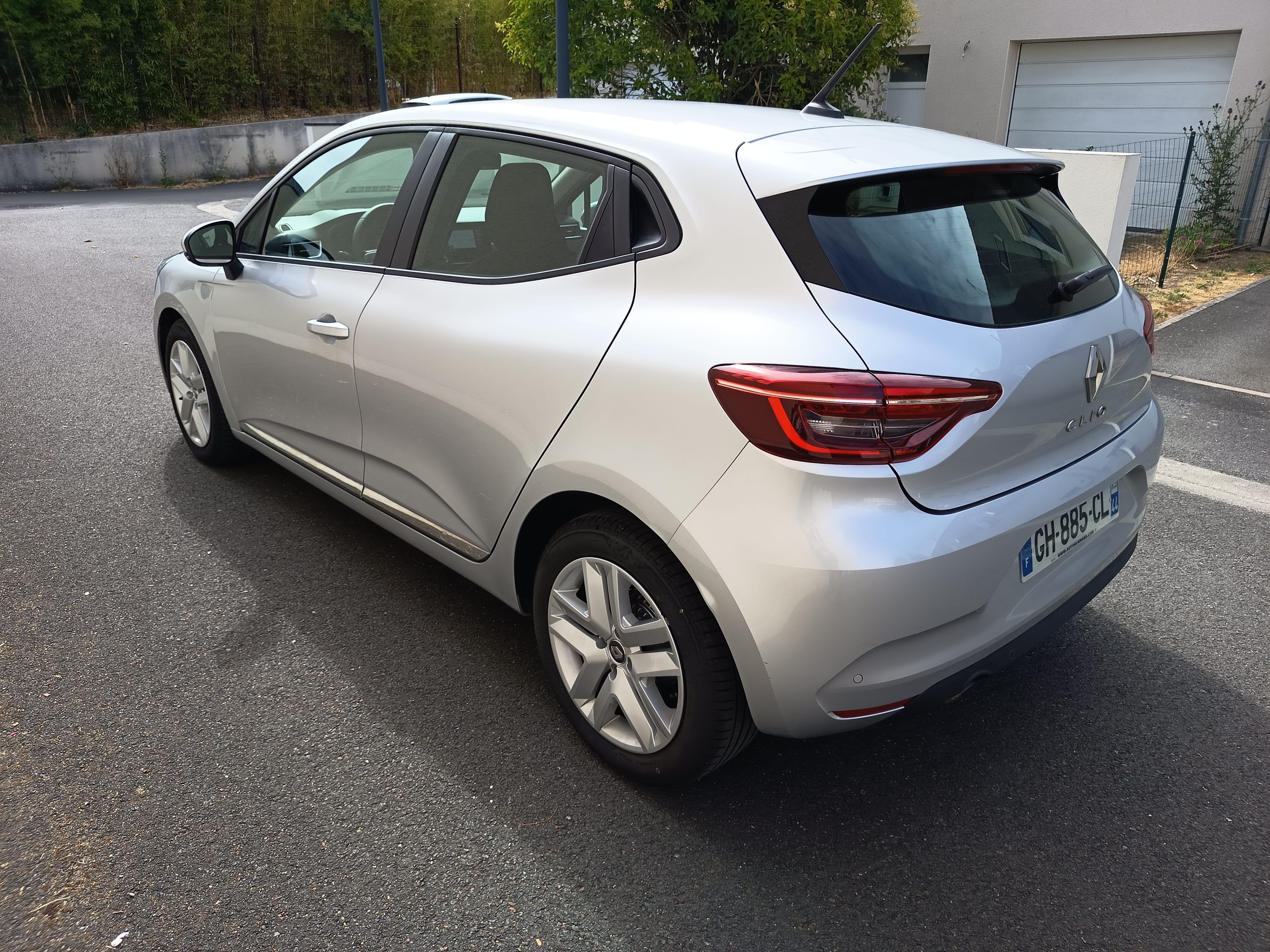 Renault Clio avec Climatisation