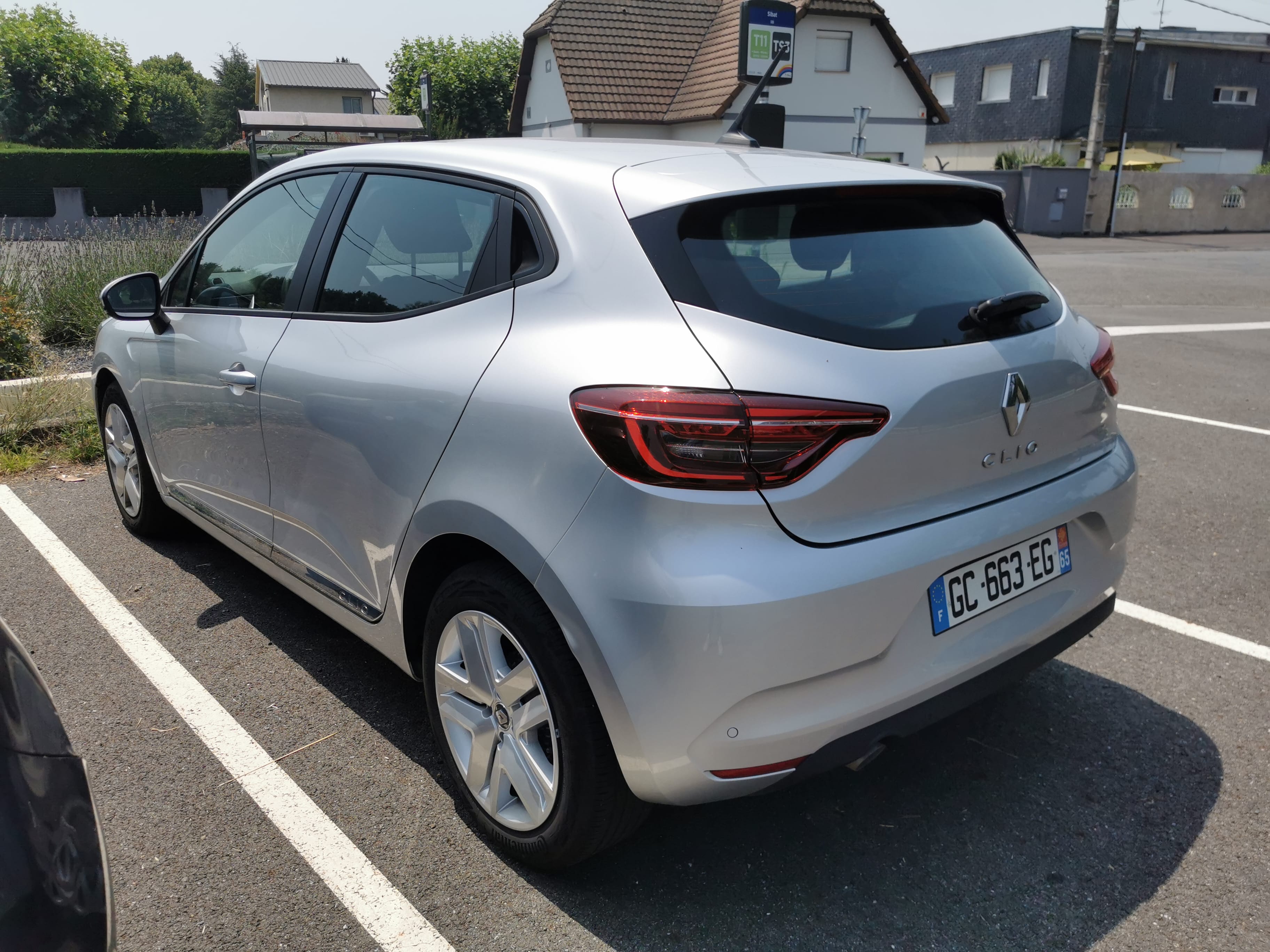 Renault Clio avec GPS