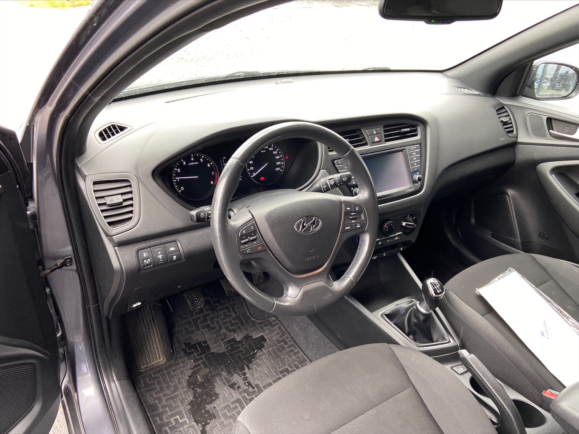 Hyundai i20 med GPS