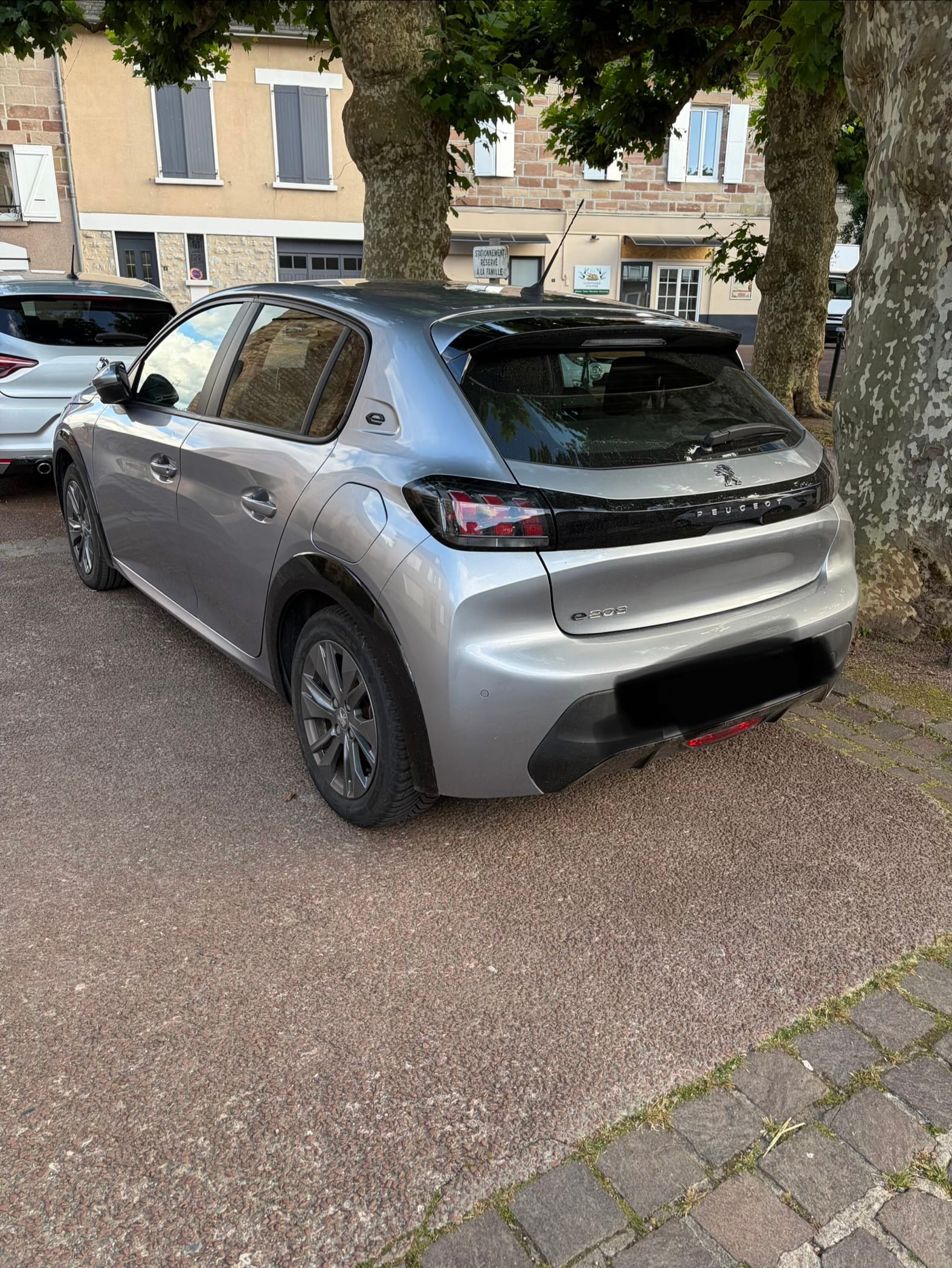 Peugeot 208 avec Régulateur de vitesse