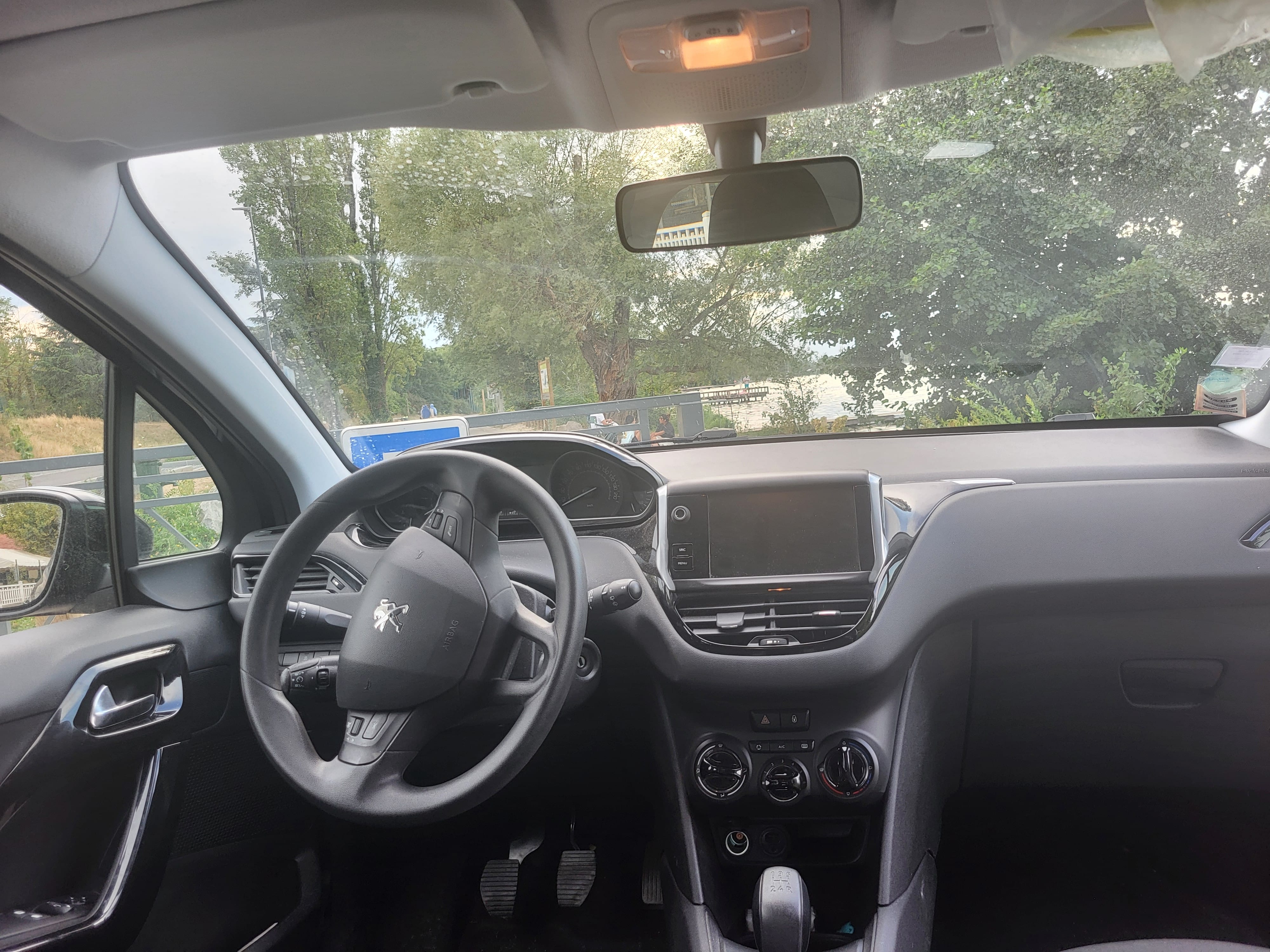 Peugeot 208 avec Port USB