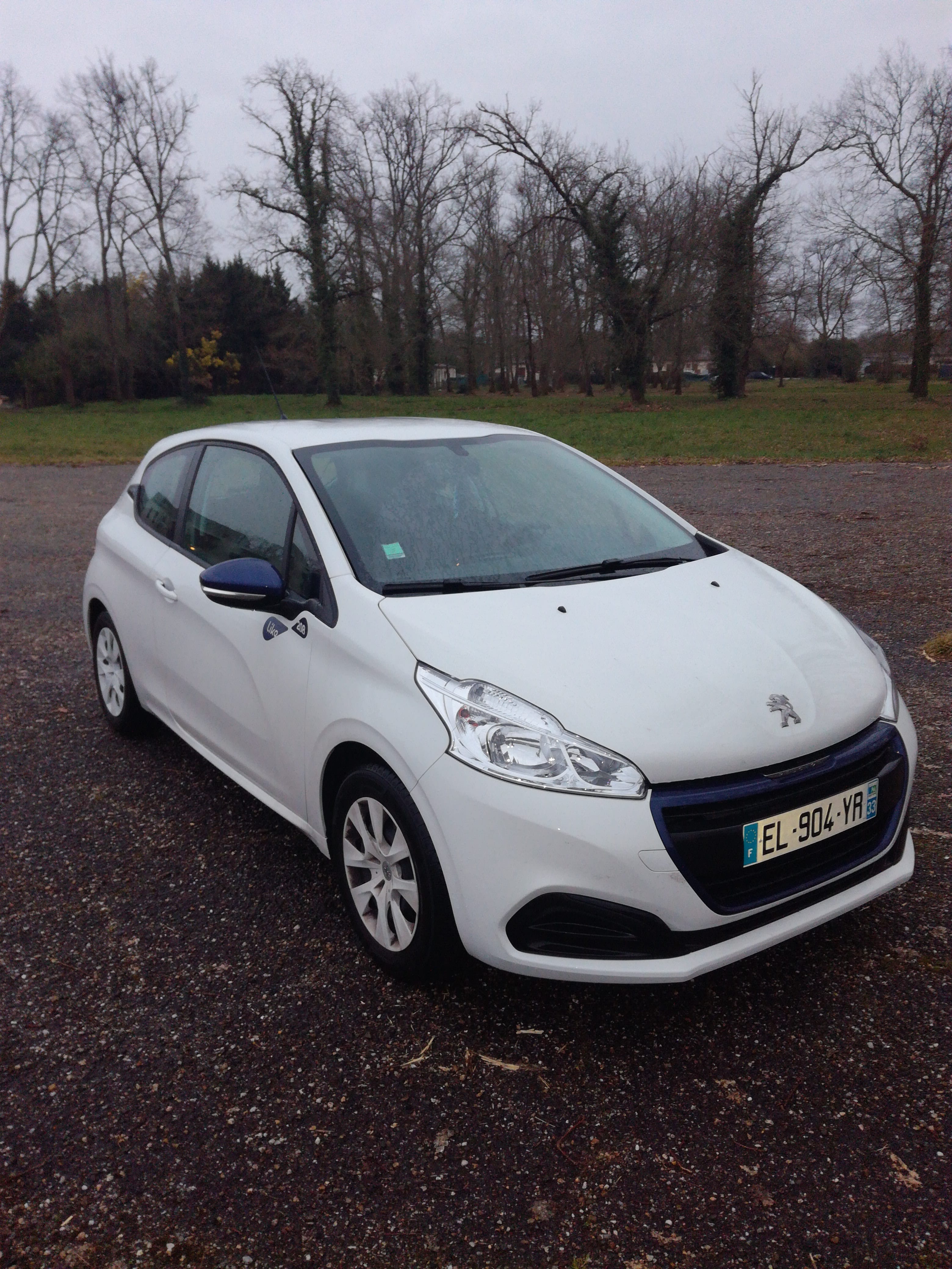 Peugeot 208, 2017, Essence 95