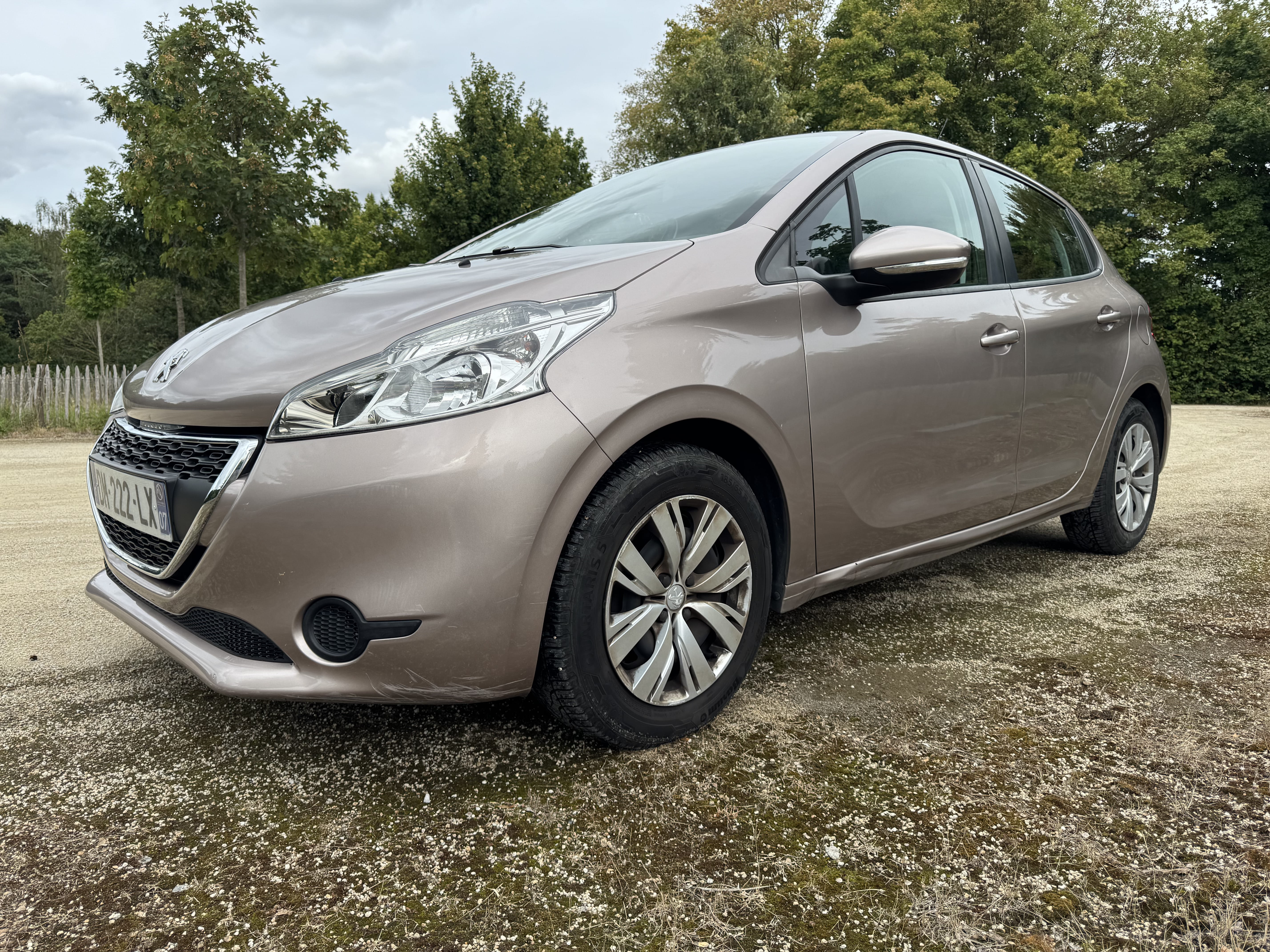 Peugeot 208 with Air conditioning