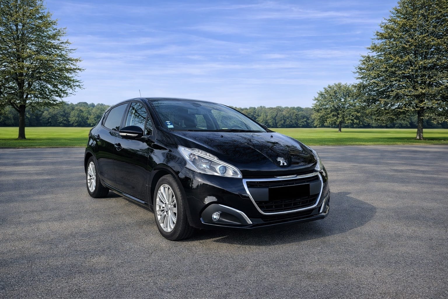 Peugeot 208 NOIR (57), 2019, Essence 98