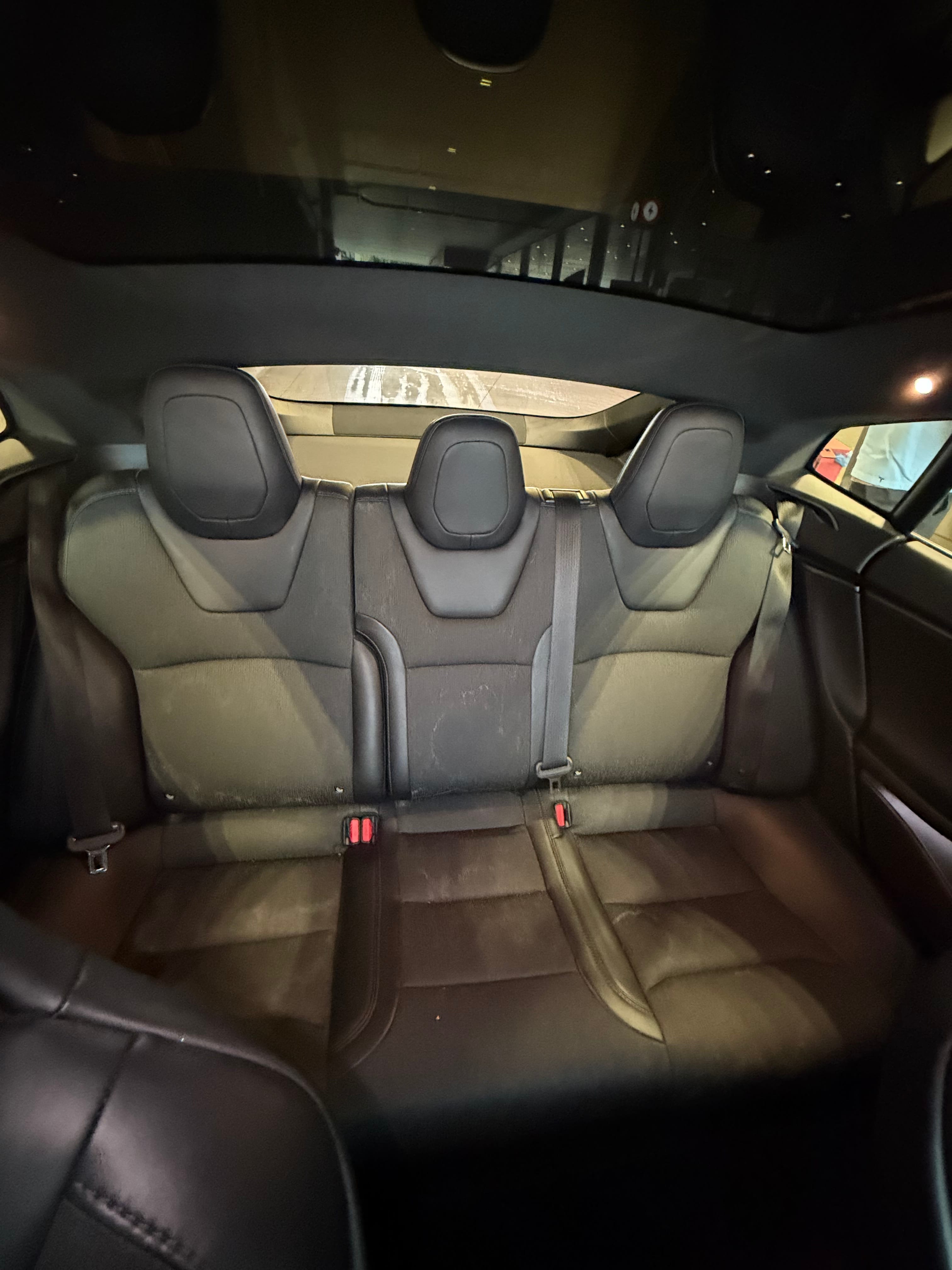 Tesla Model S 75D med GPS