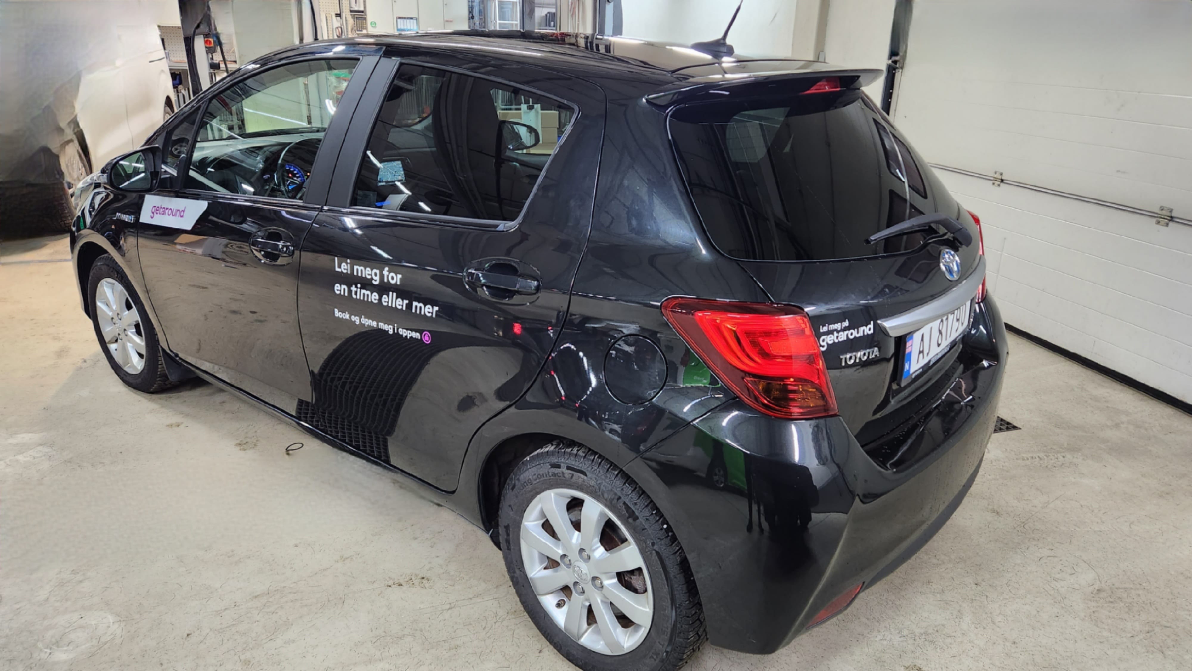 Toyota Yaris Hybrid 1,5 Hybrid, Automat med GPS