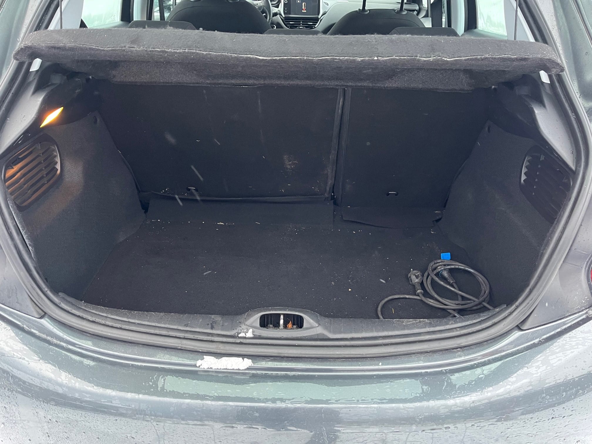 Peugeot 208 1.6HDI with Bluetooth audio