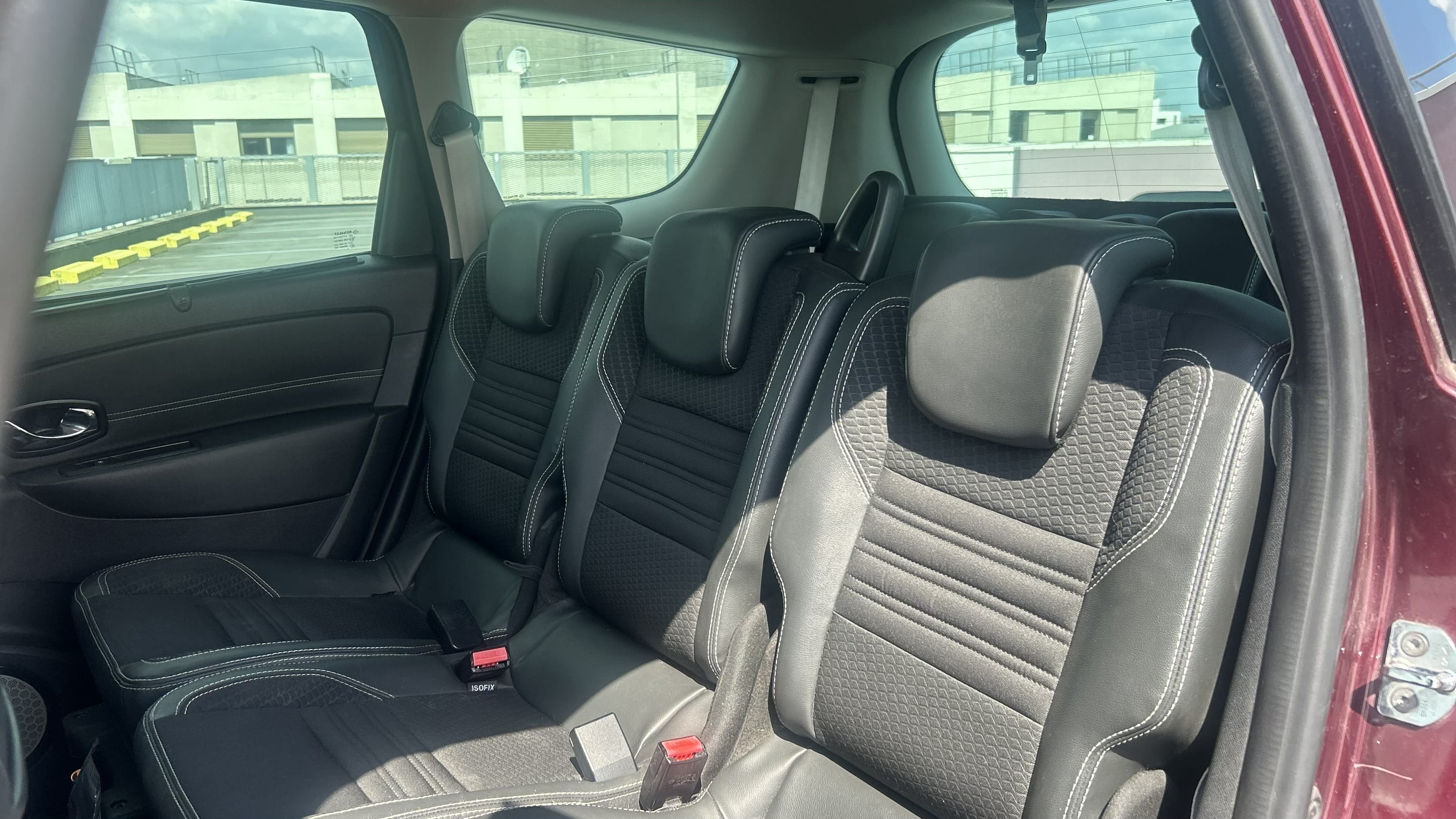 Renault Scenic avec Entrée audio / iPod