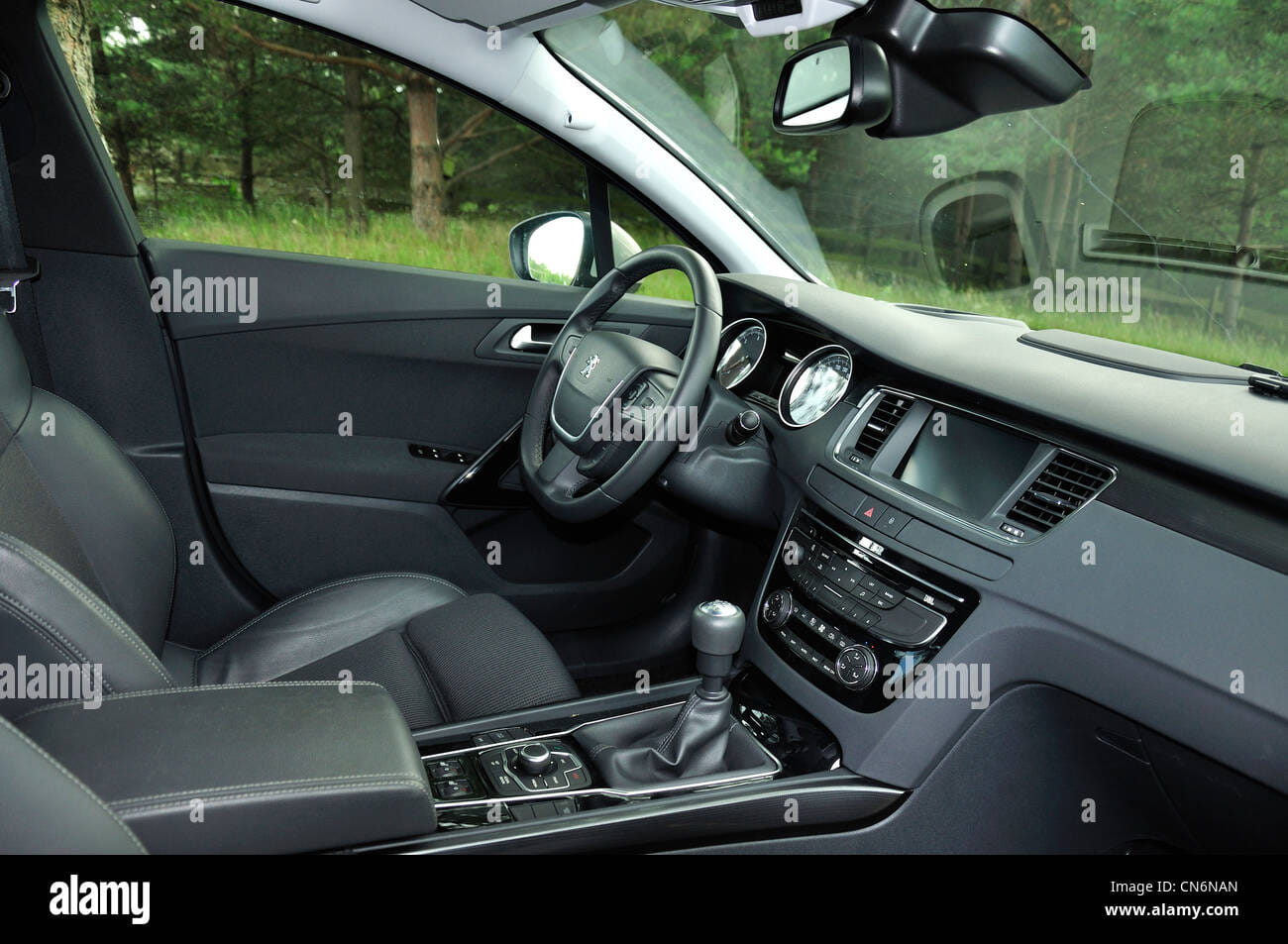 Peugeot 508 avec Entrée audio / iPod