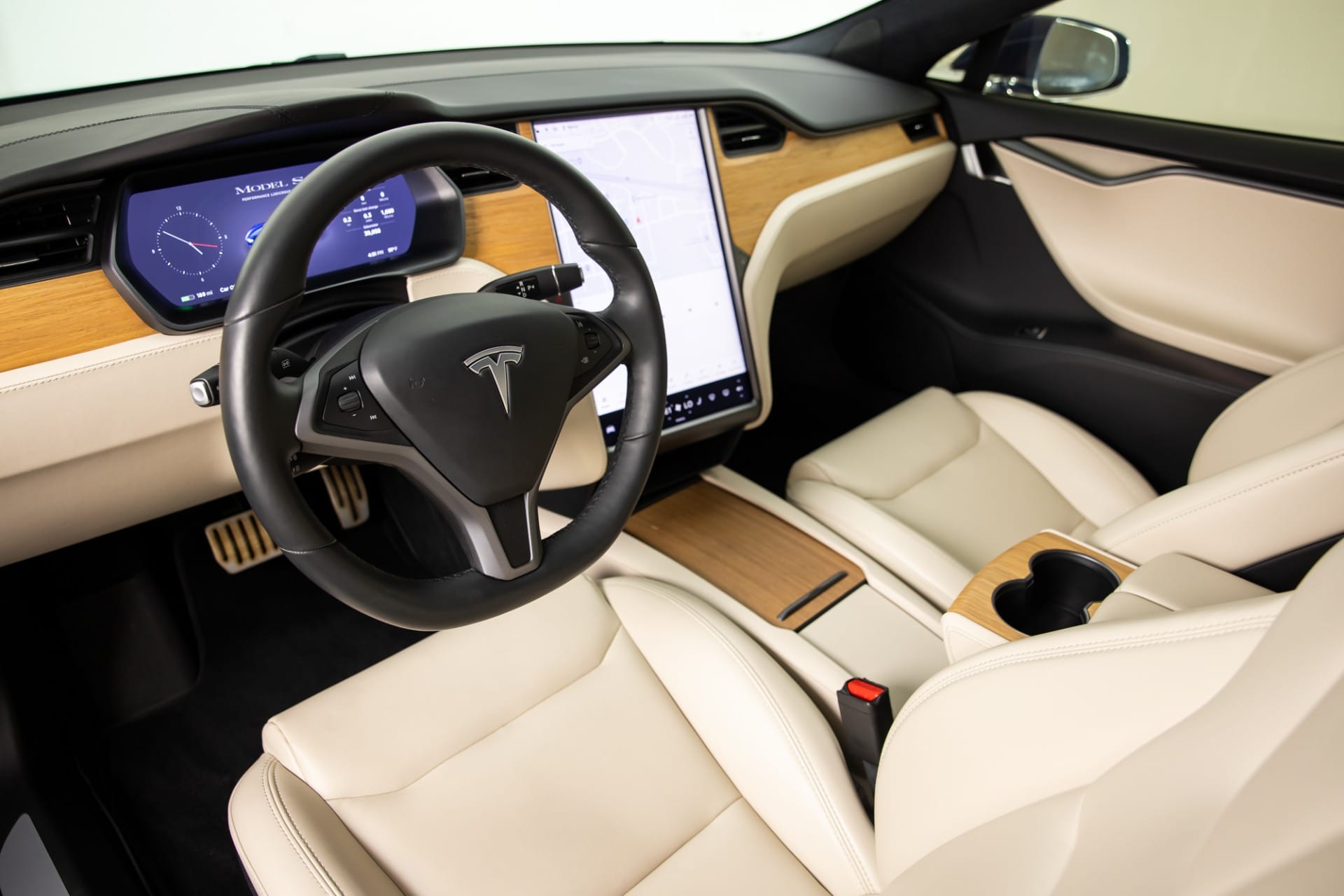 Tesla Model S Long Range Gratis Superlading with Cruise control
