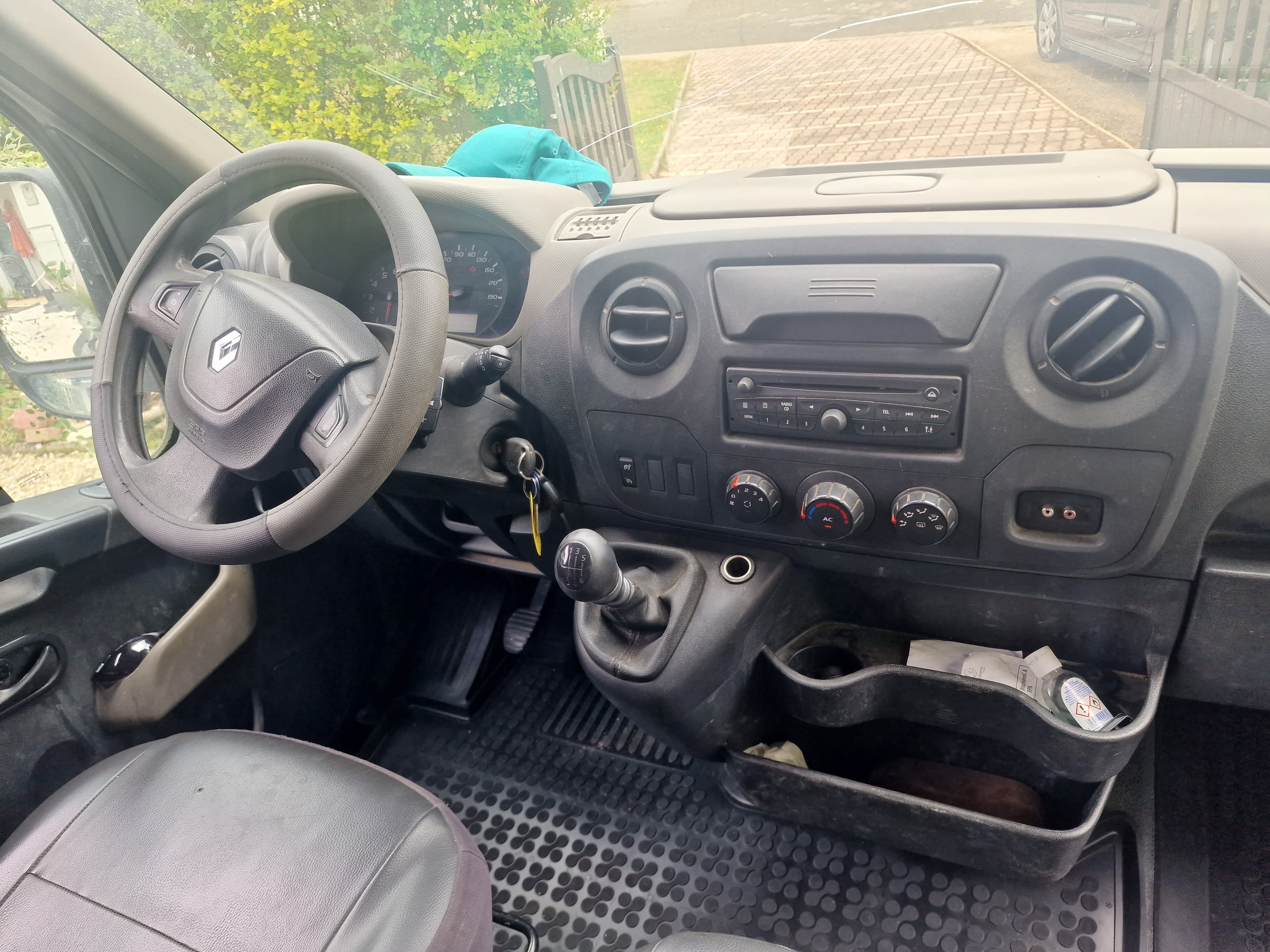 Renault Master 3 - 12M3 CB6 avec Entrée audio / iPod