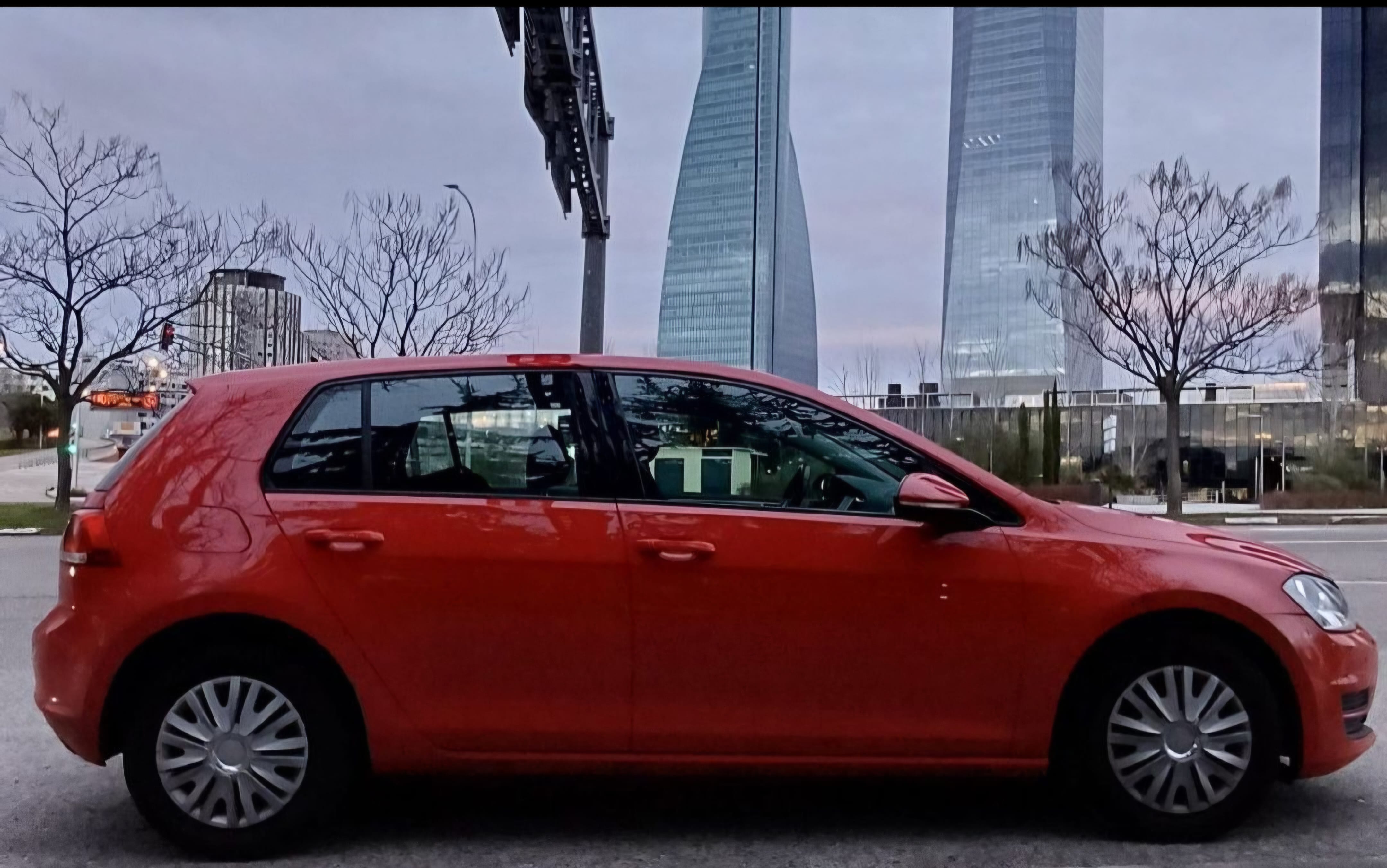 Volkswagen Golf 1.6 TDI con Control de velocidad
