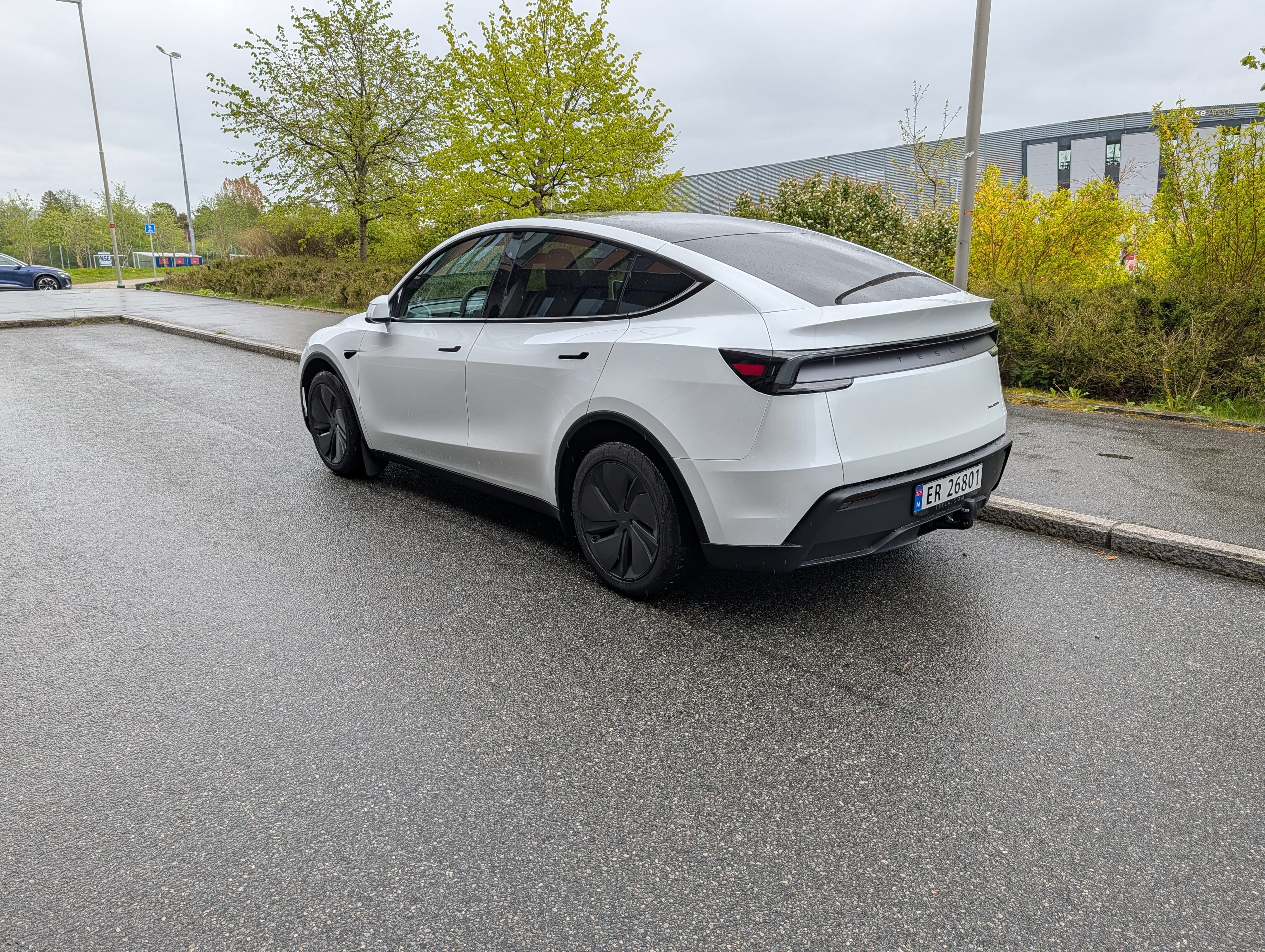 Tesla Model Y Long range med Cruisekontroll