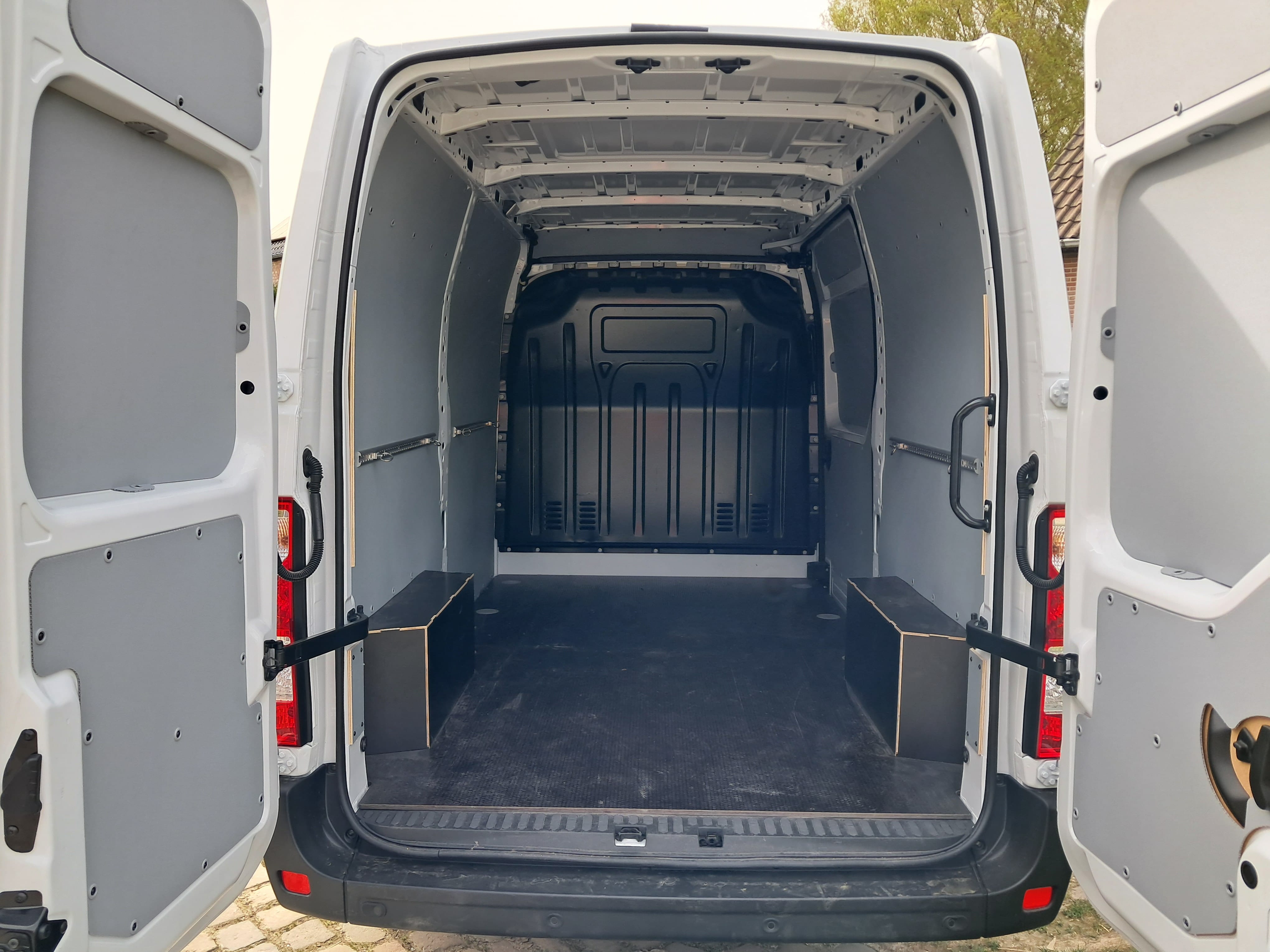 Renault Master 2.3 DCI met Audio- / iPod-ingang