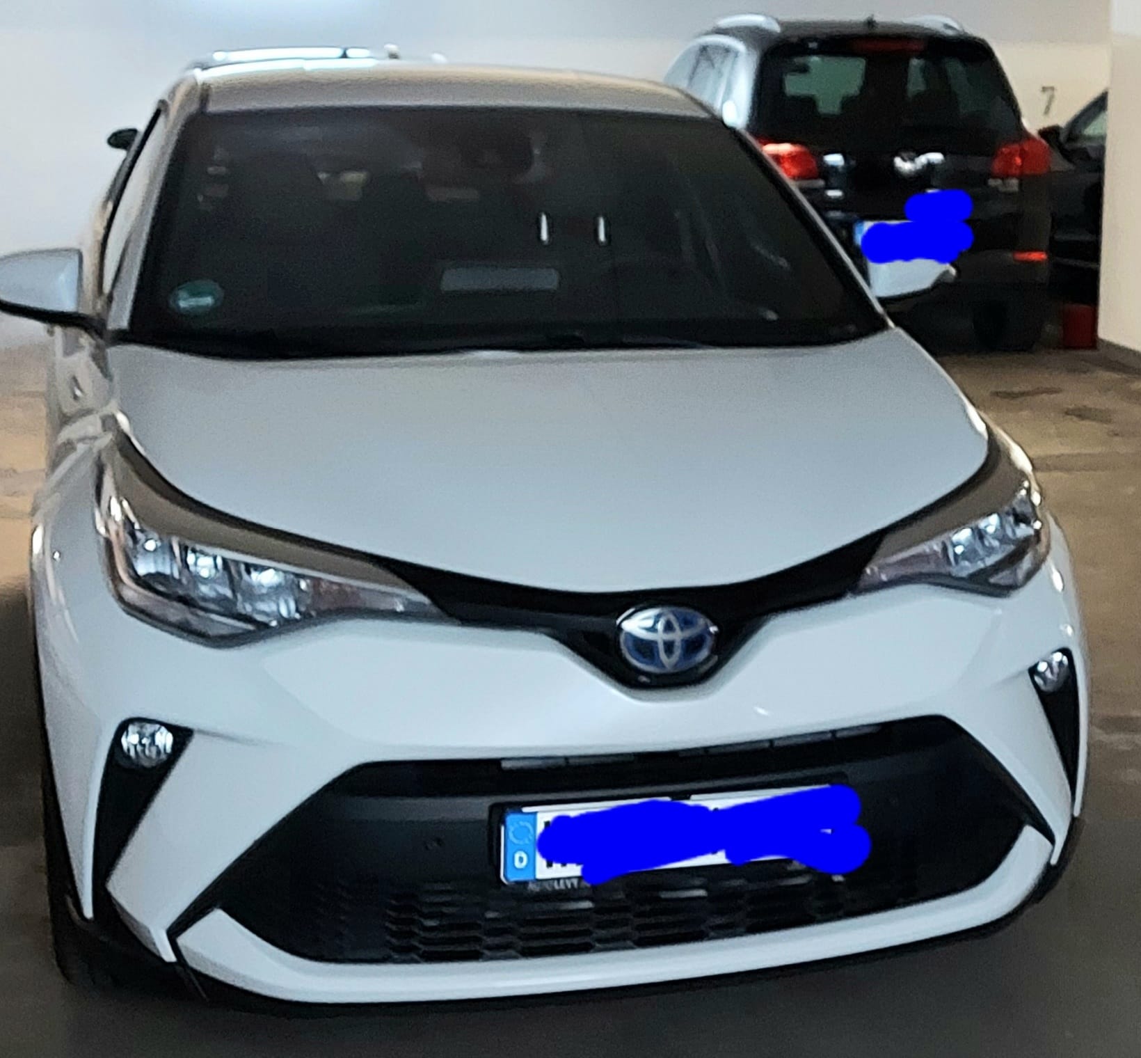 Toyota C-HR, 2022, Super 95 / Elektro (Hybrid), Automatik