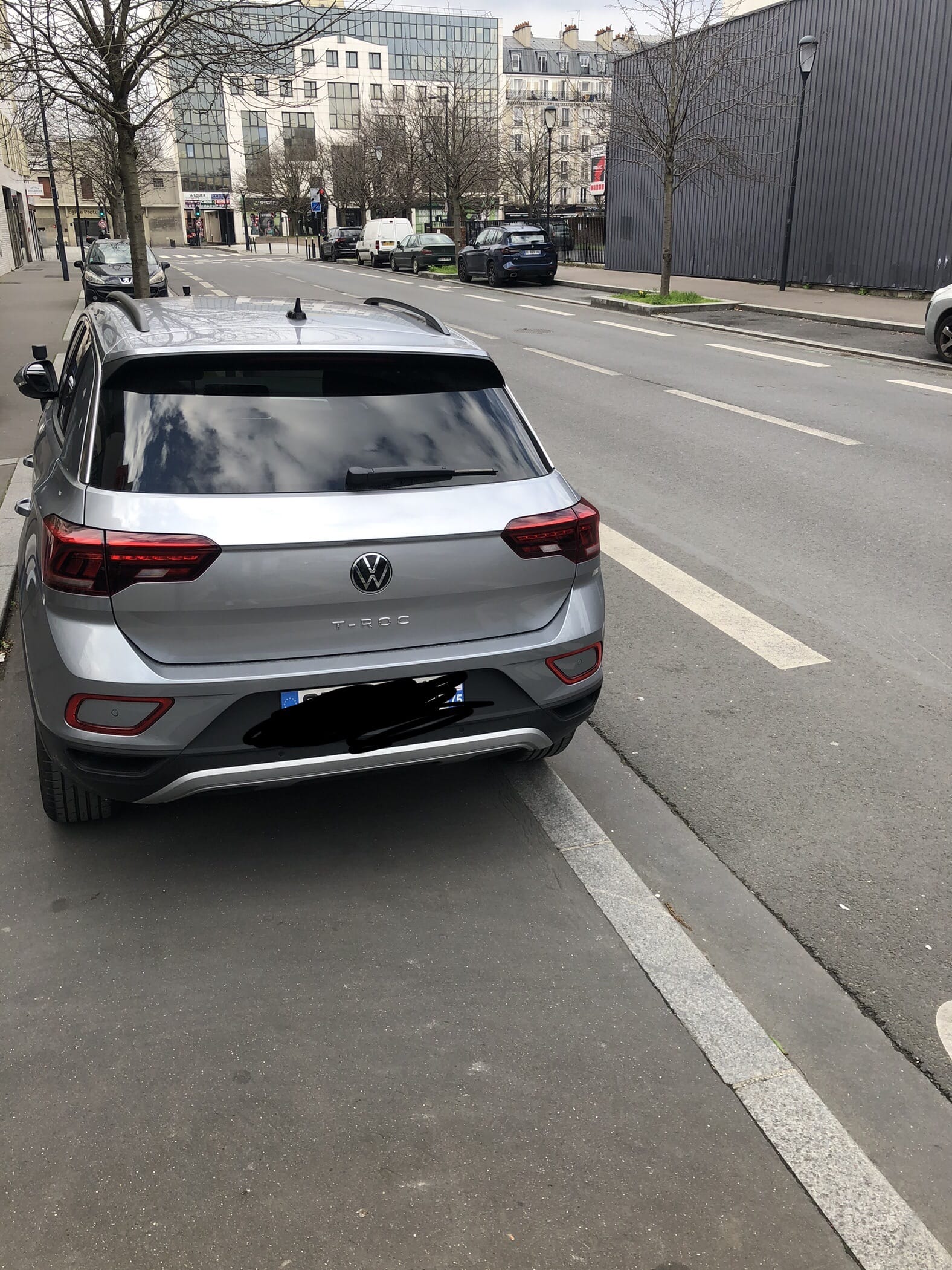Volkswagen T-Roc avec GPS