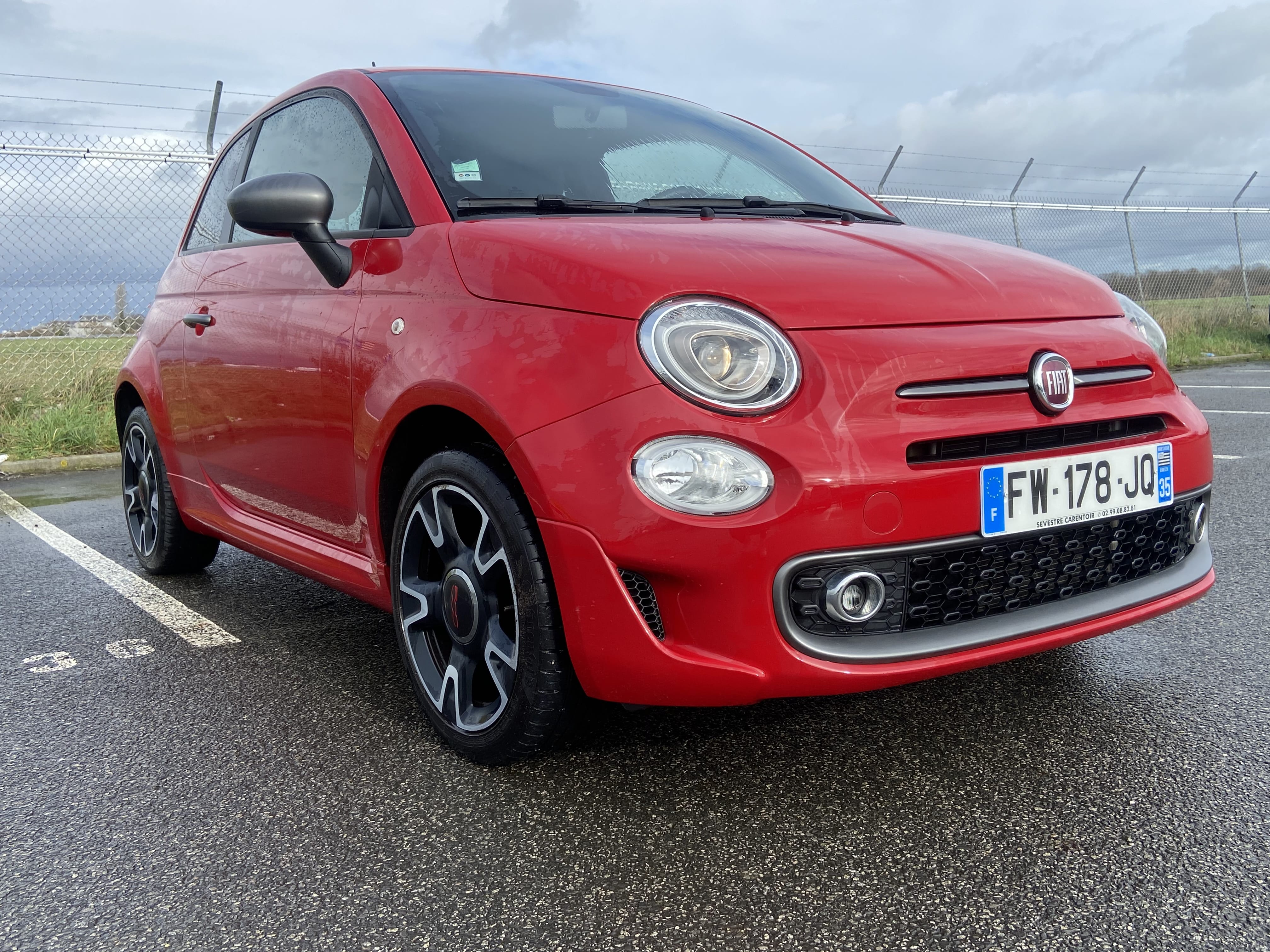 Location Fiat 500 2018 à Lyon (Parking gare de Lyon PartDieu Villette EFFIA, Rue de la