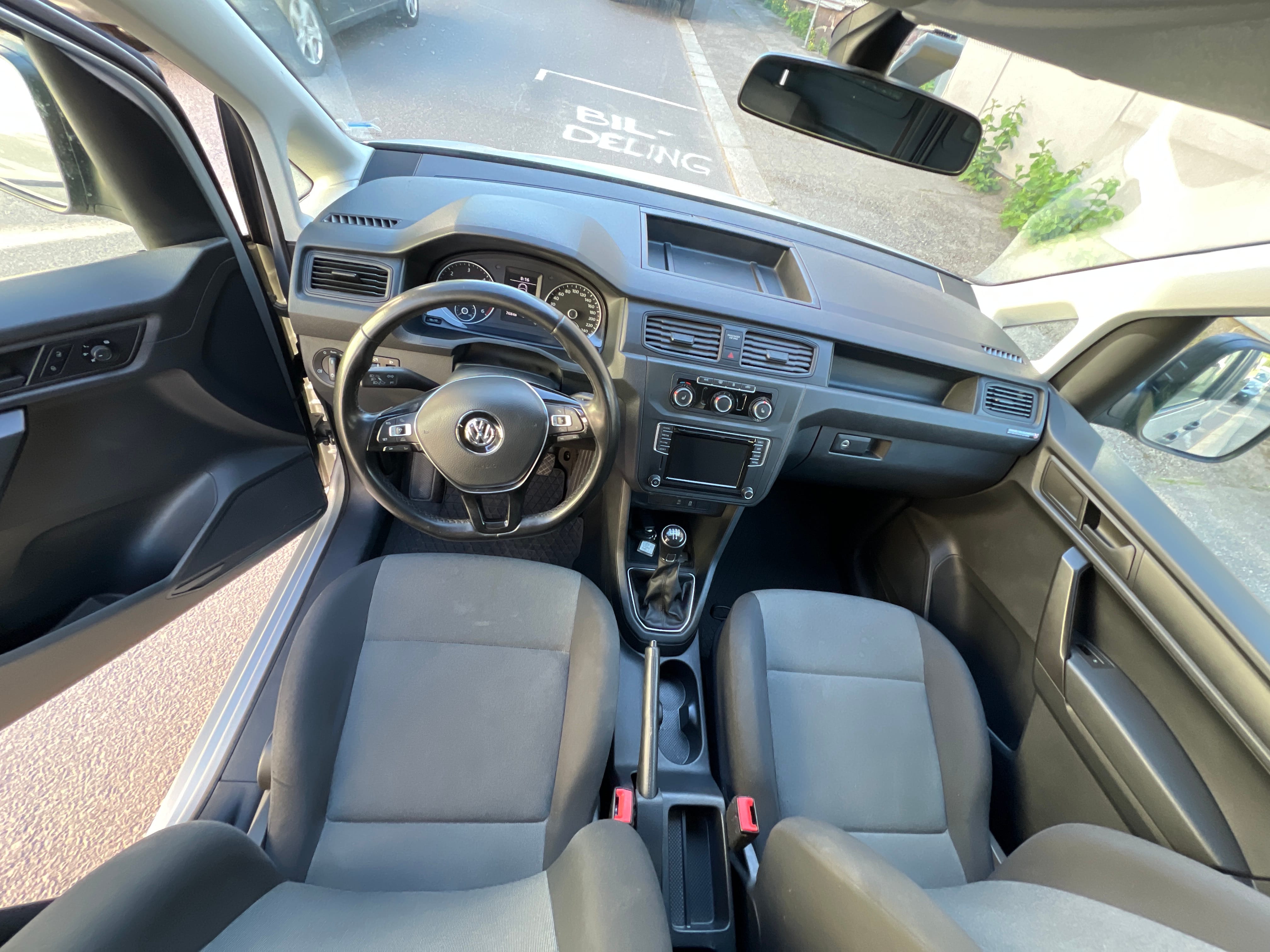 Volkswagen Caddy Varebil med Bluetooth audio