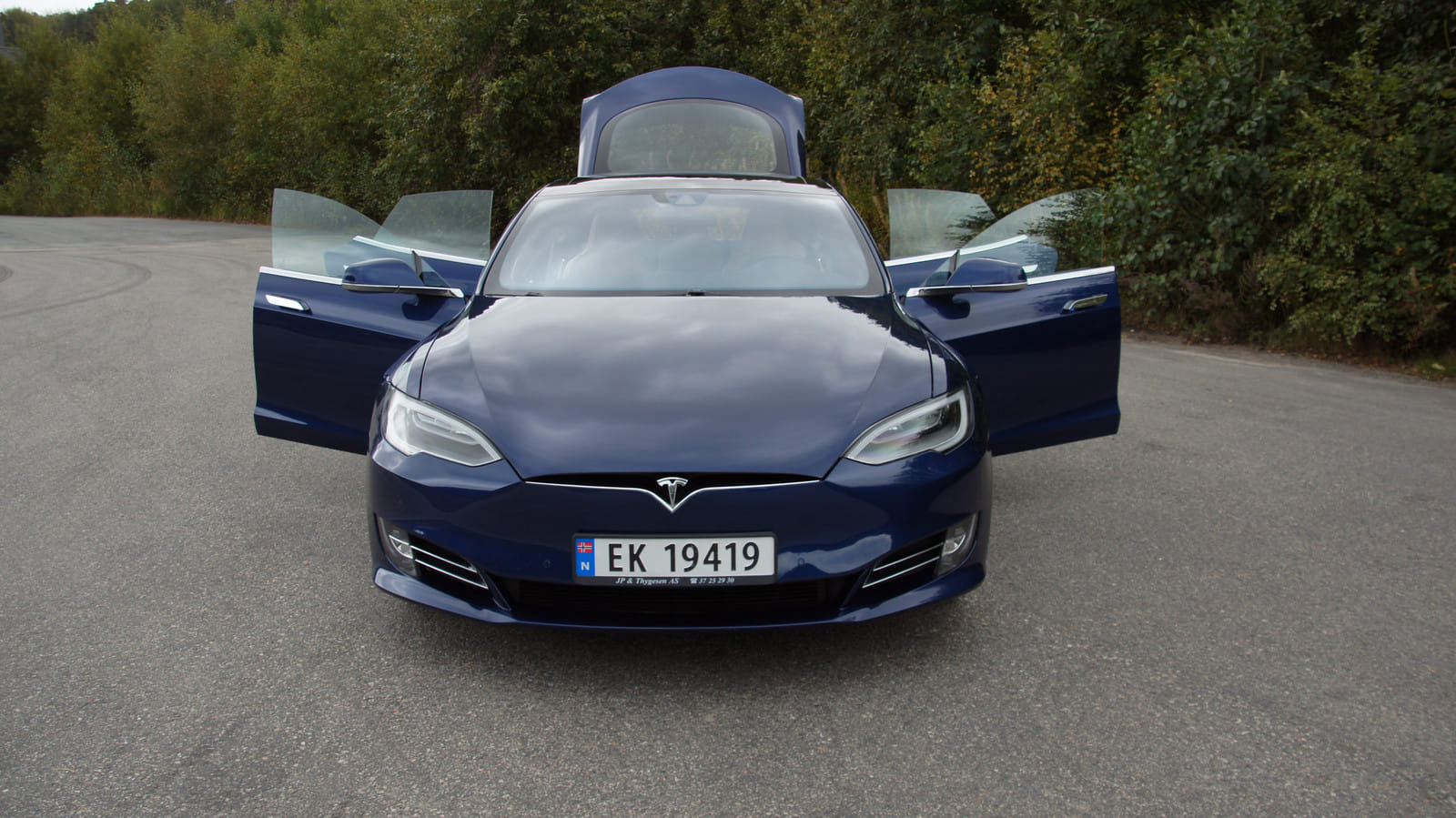 Tesla Model S 90D med GPS