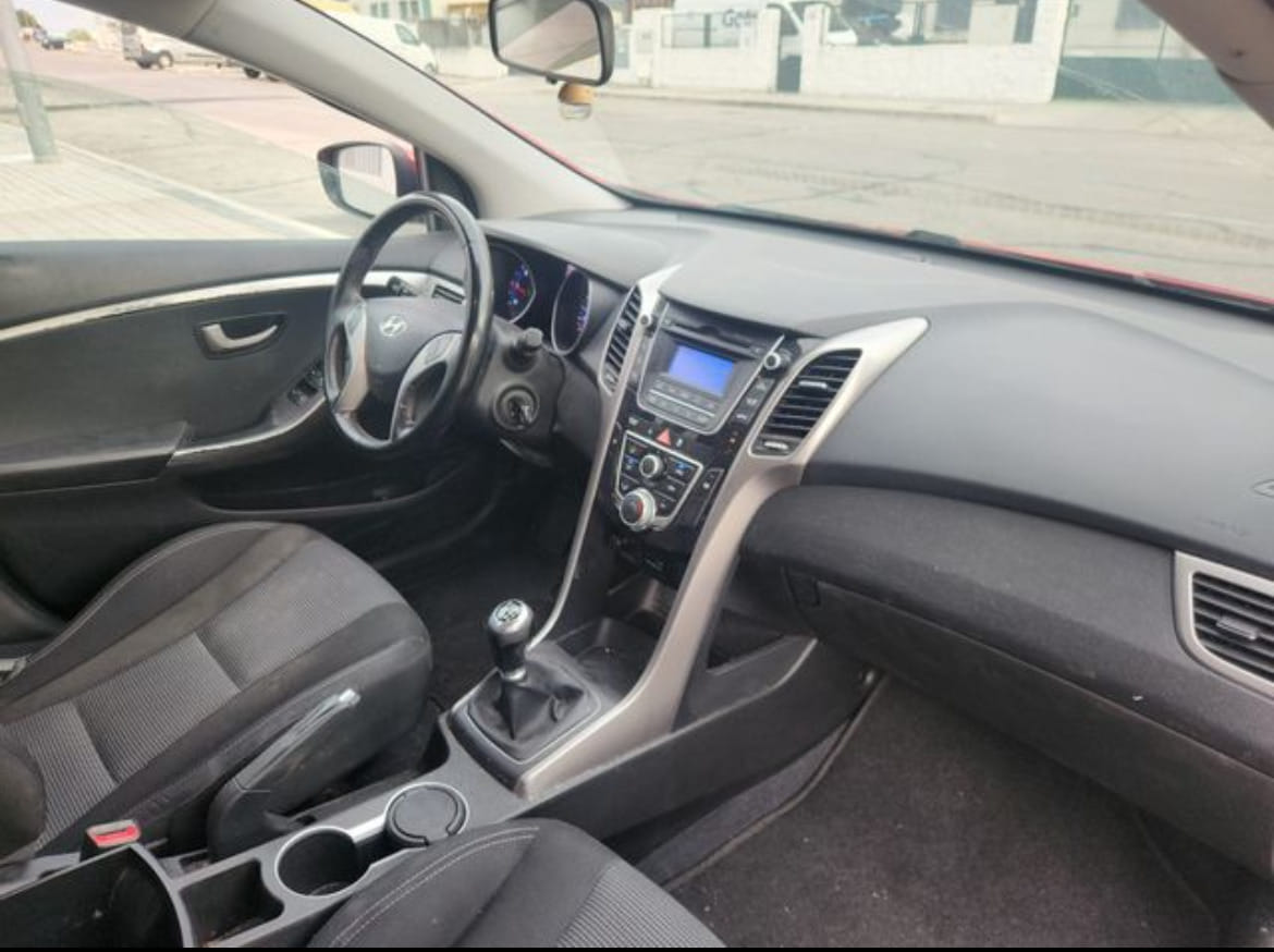 Hyundai i30 TECHO PANORÁMICO with Cruise control
