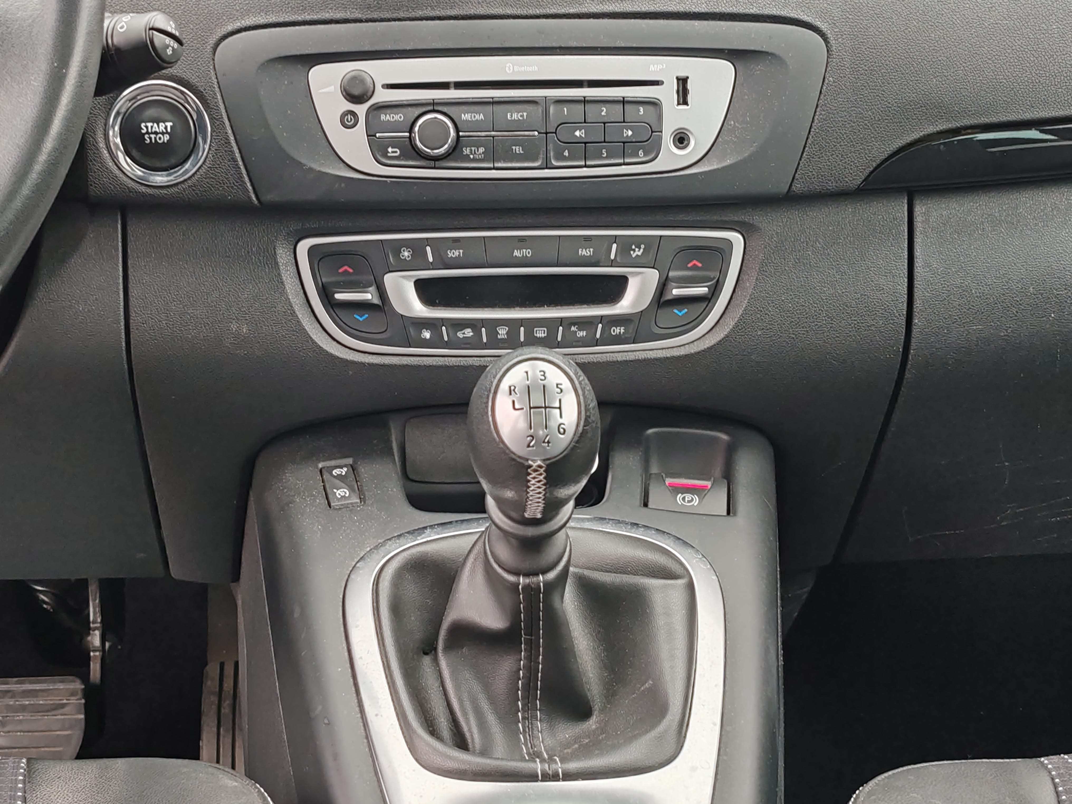 Renault Grand Scenic 7pl Diesel faible conso toit ouvrant panoramique