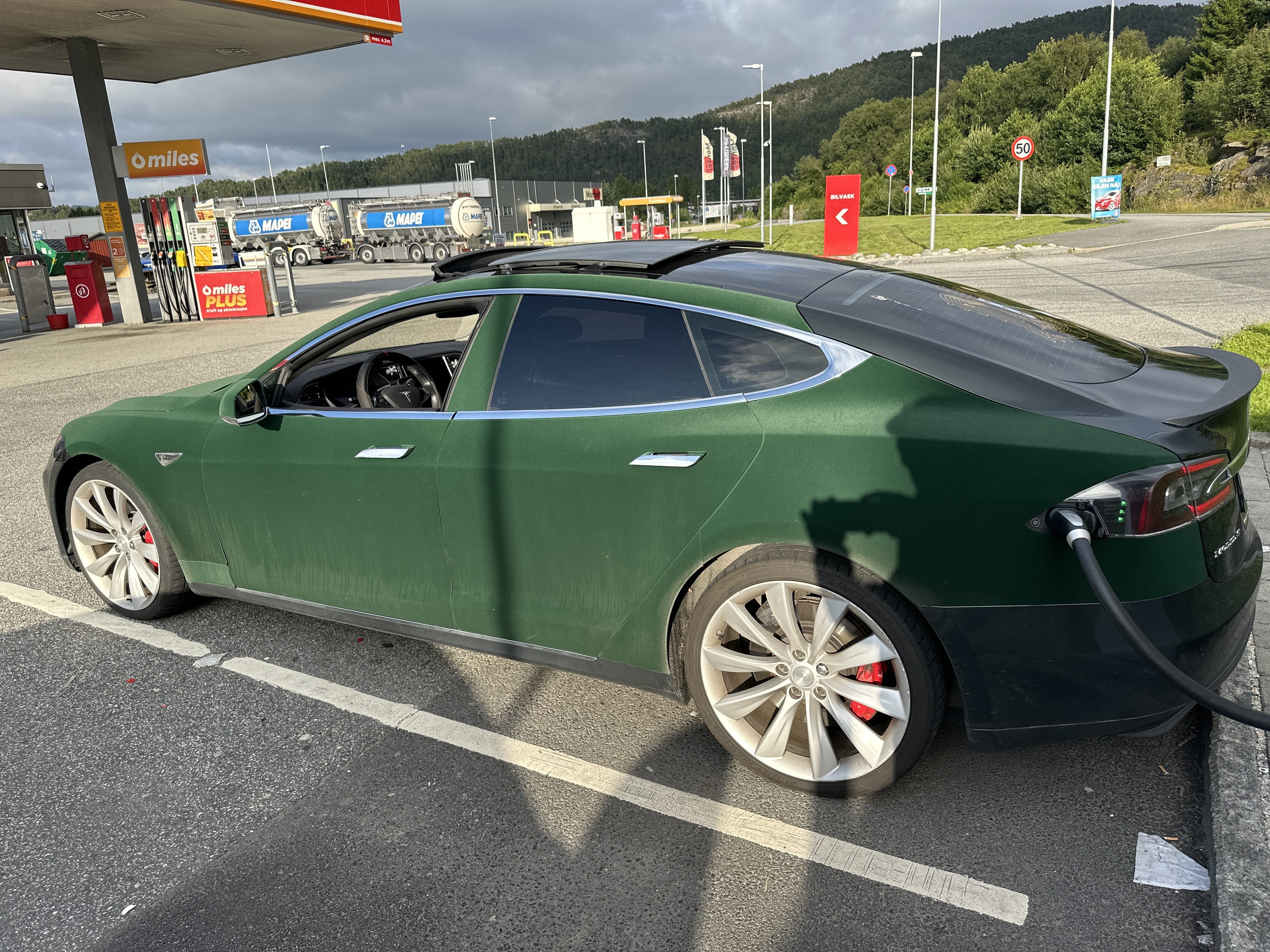 Tesla Model S med GPS