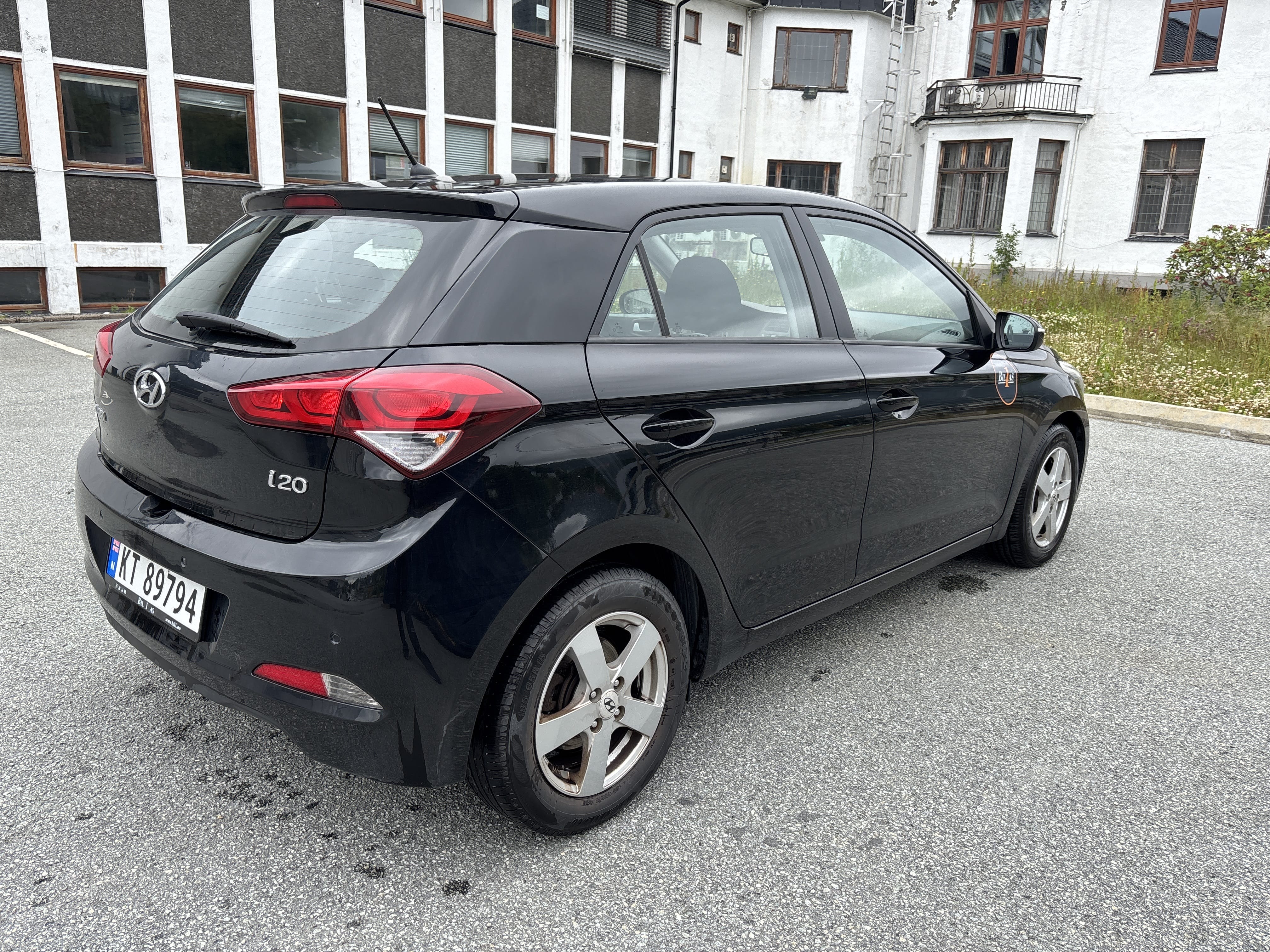 Hyundai i20 Sort 5 seter med Lydinngang