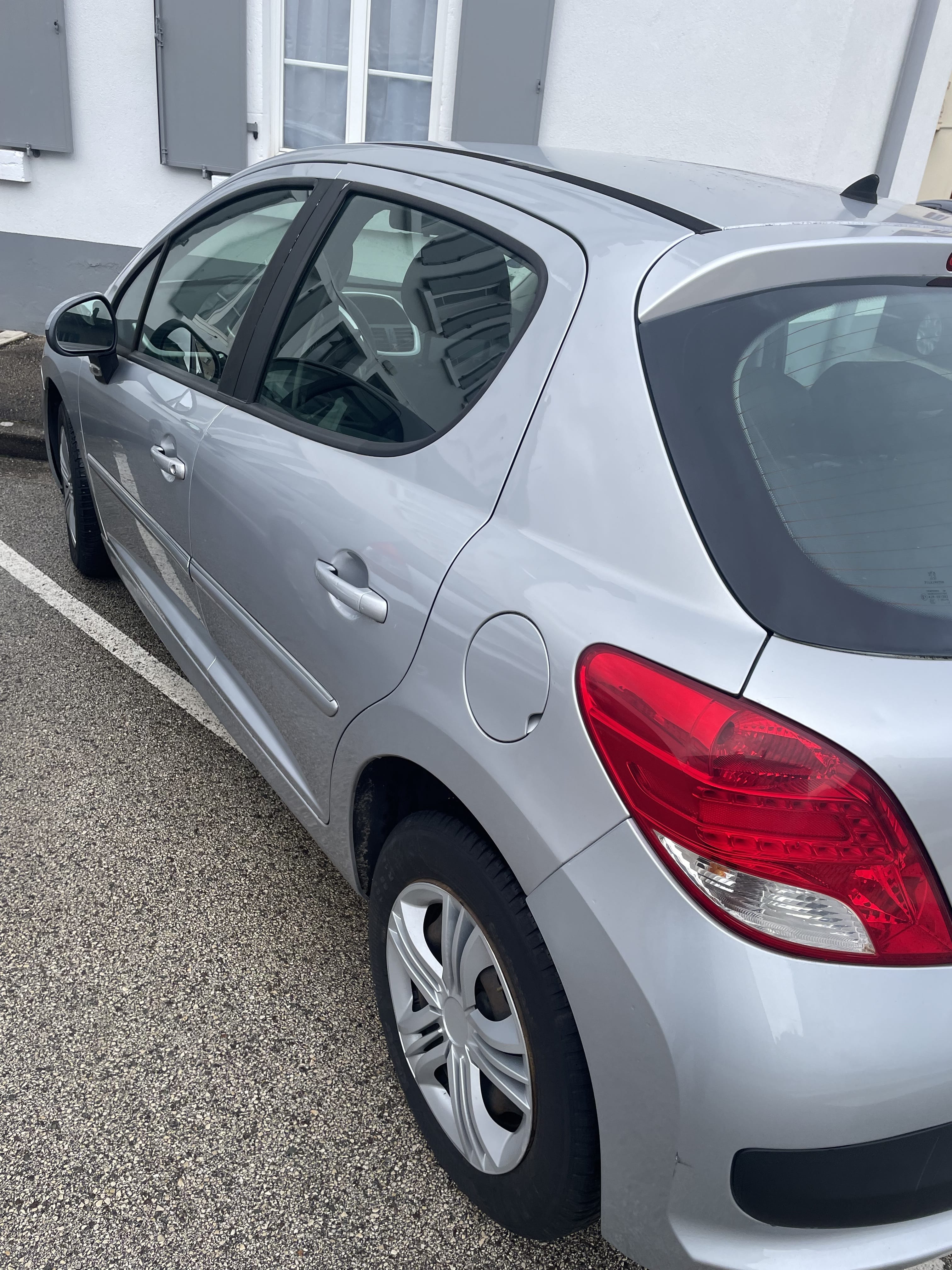 Peugeot 207