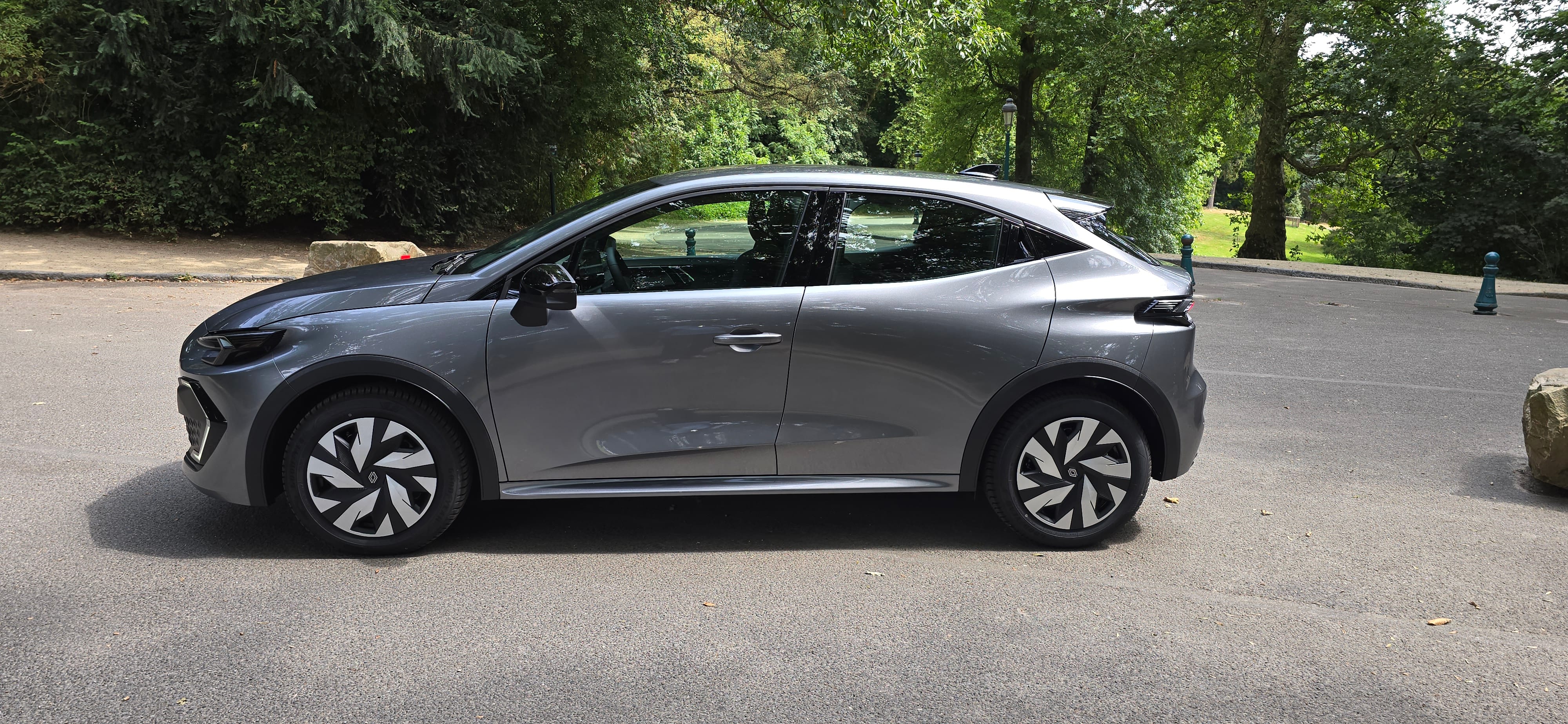 Renault Clio with Air conditioning