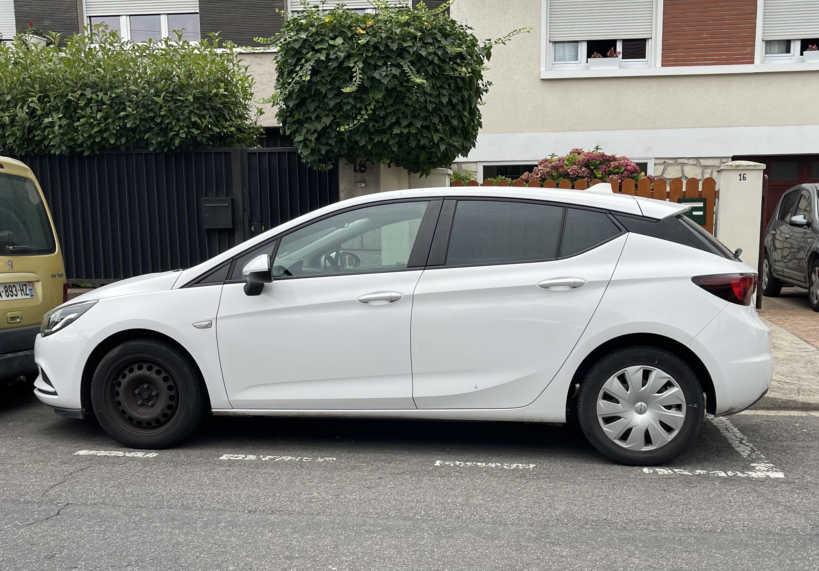 Opel Astra avec Climatisation