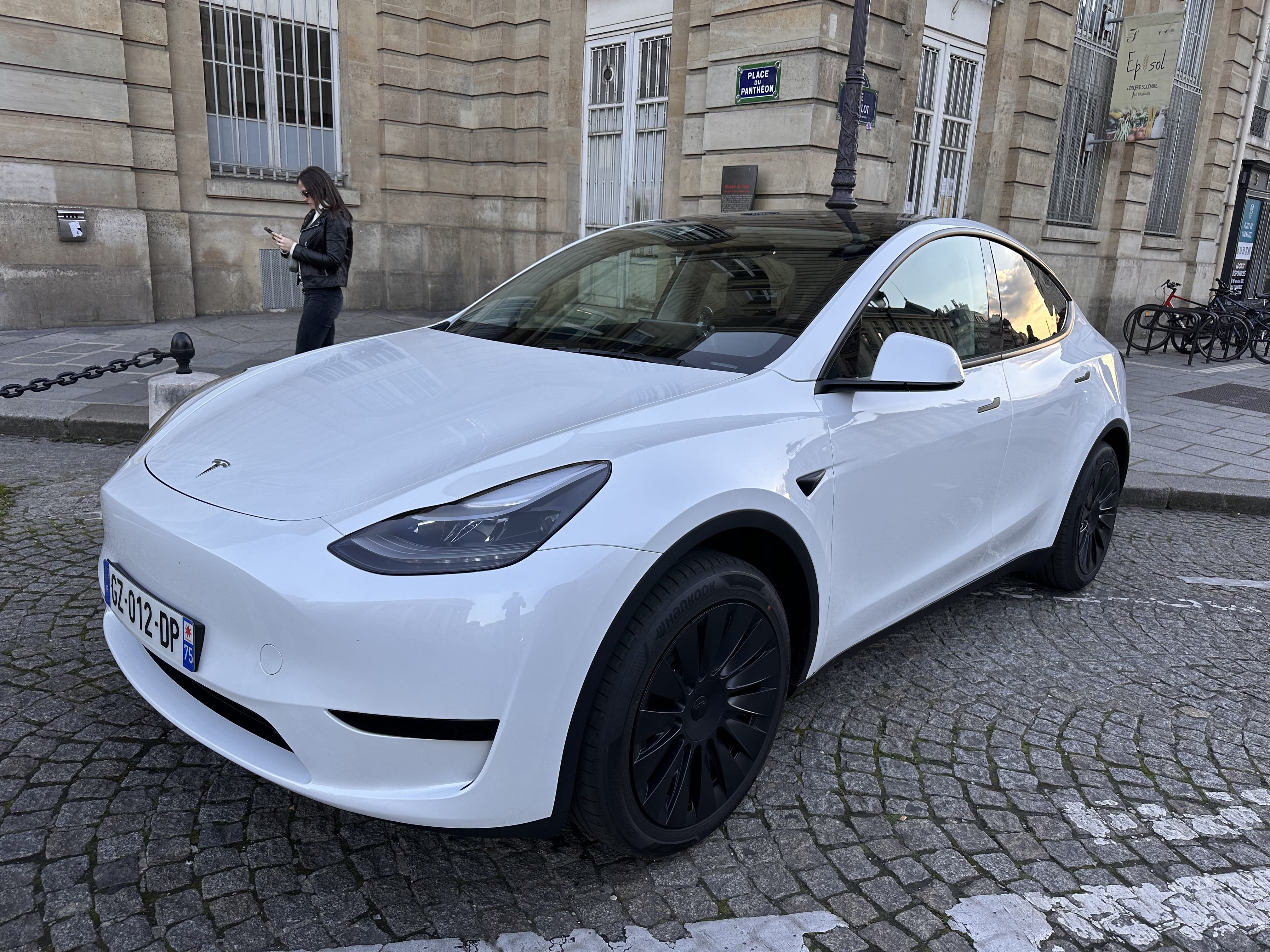 Tesla Model Y avec Climatisation