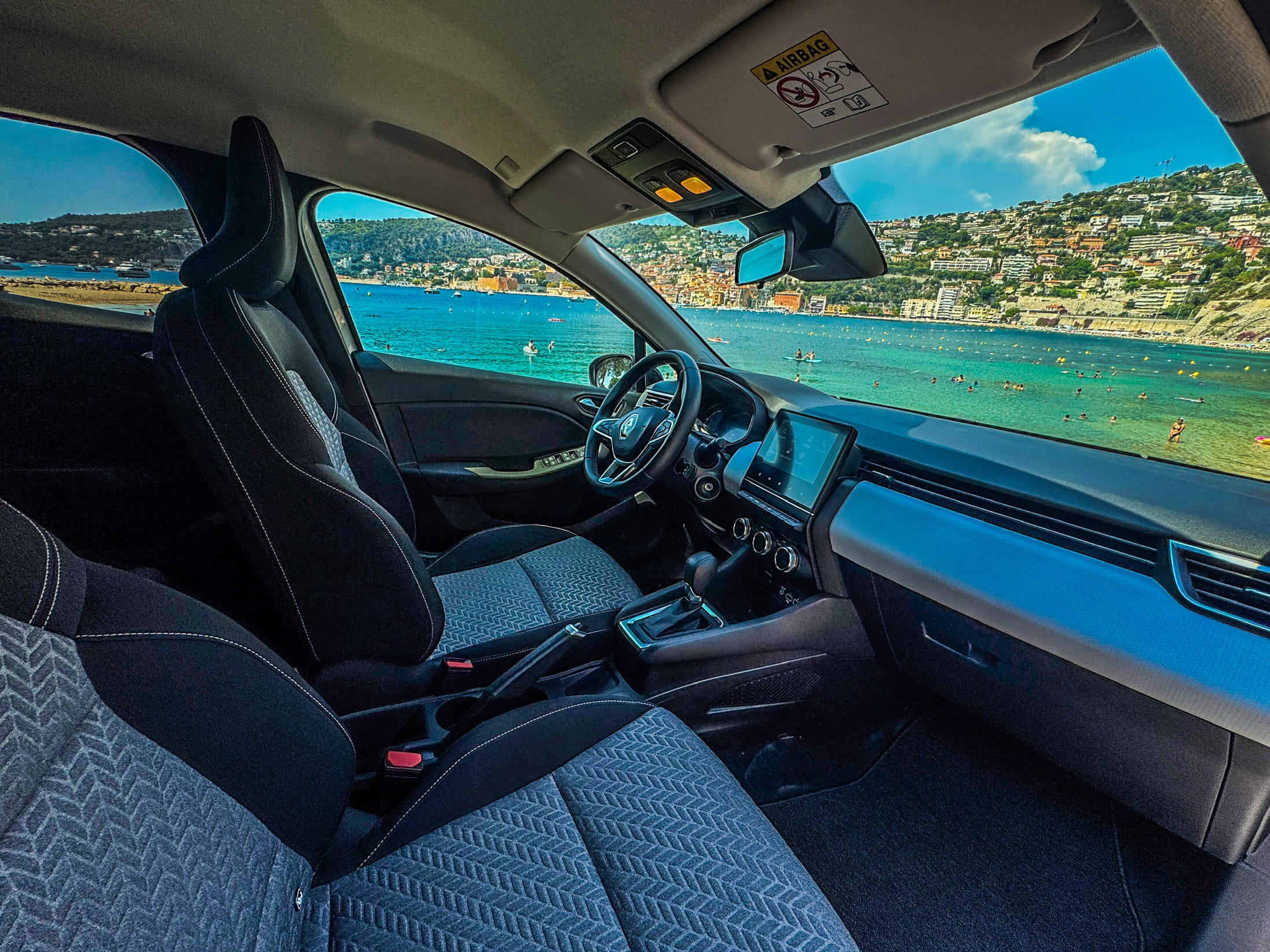 Renault Clio E-tech 927 avec GPS