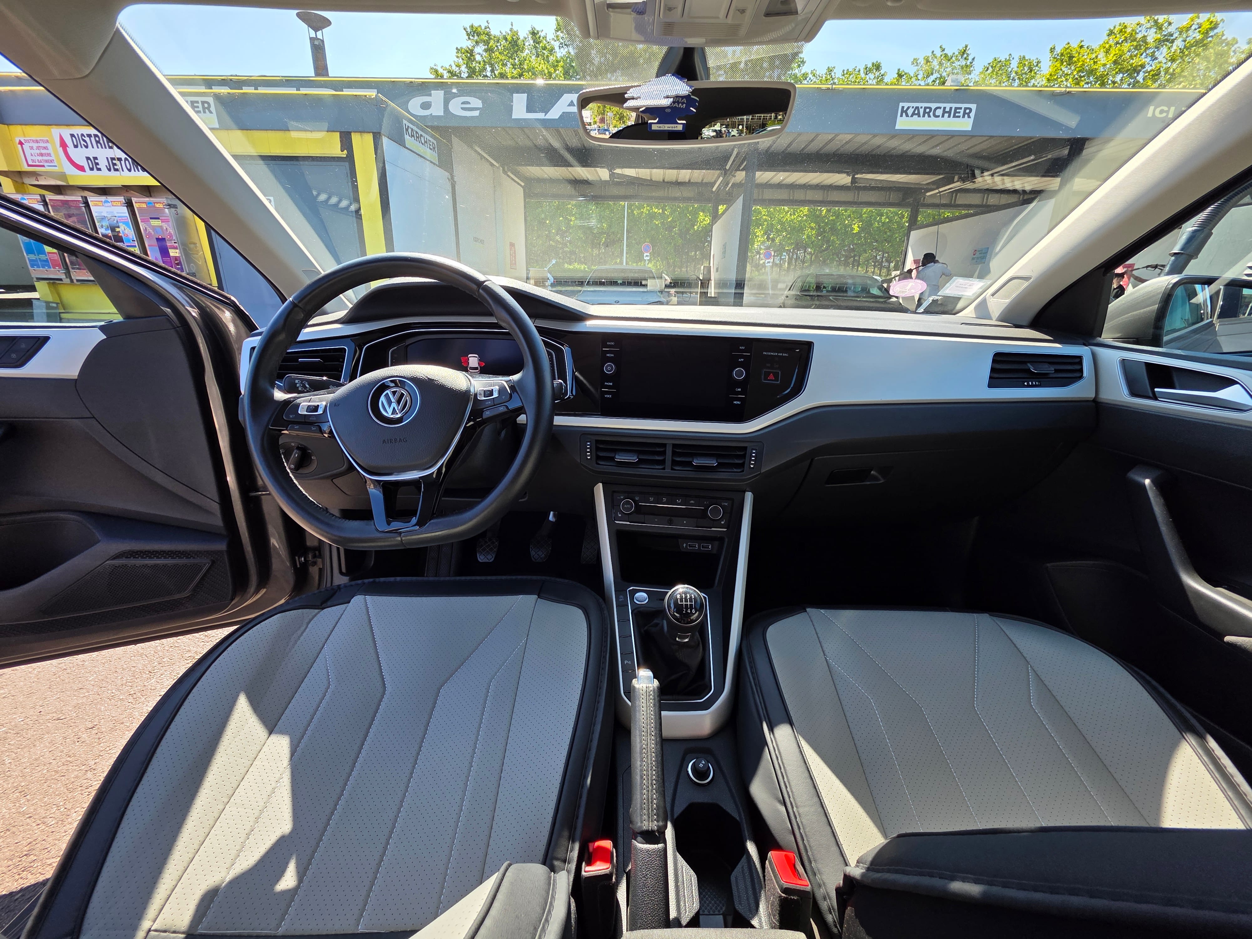 Volkswagen Polo 1.0 TSI avec GPS