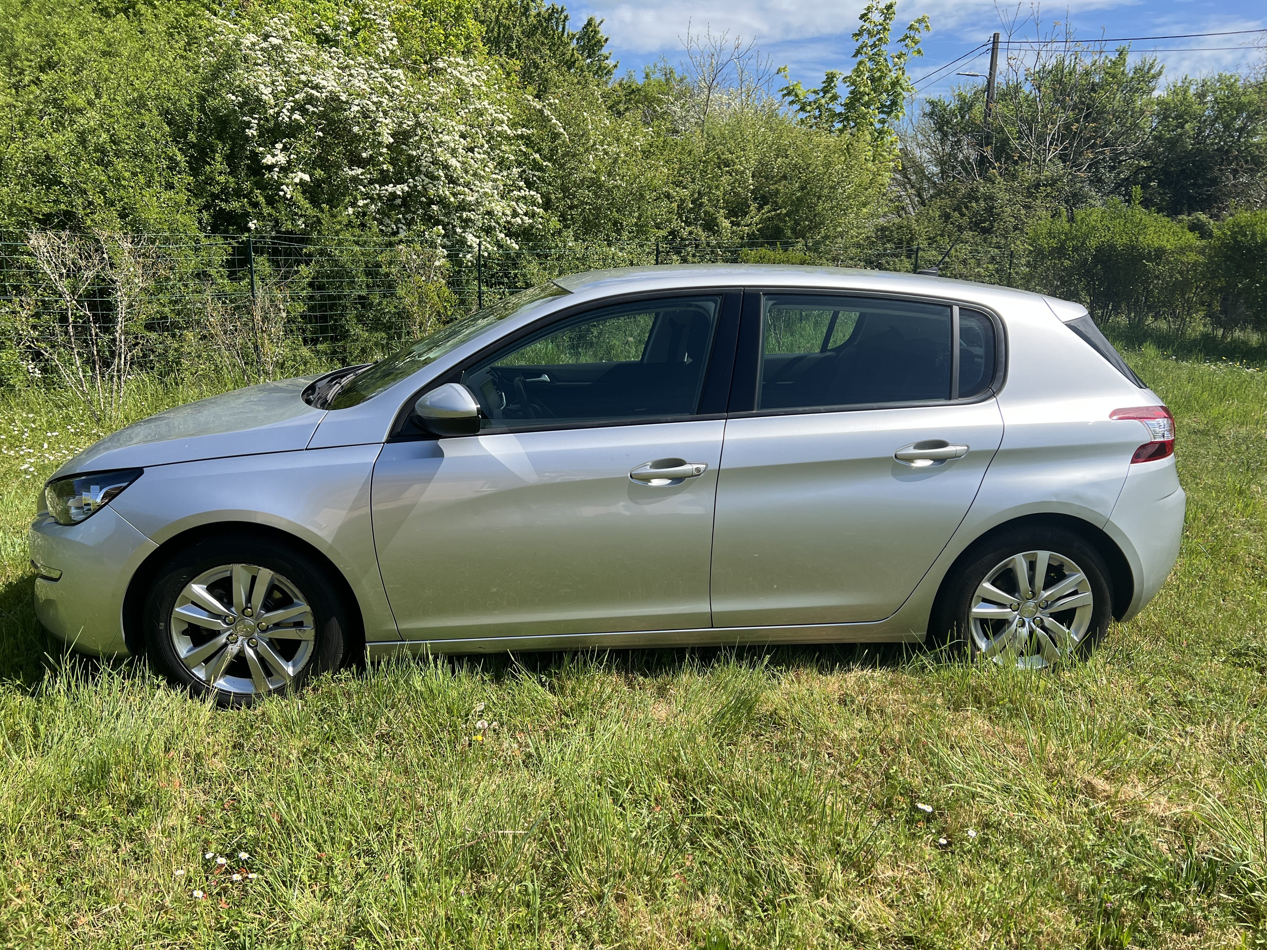 Peugeot 308 avec Climatisation