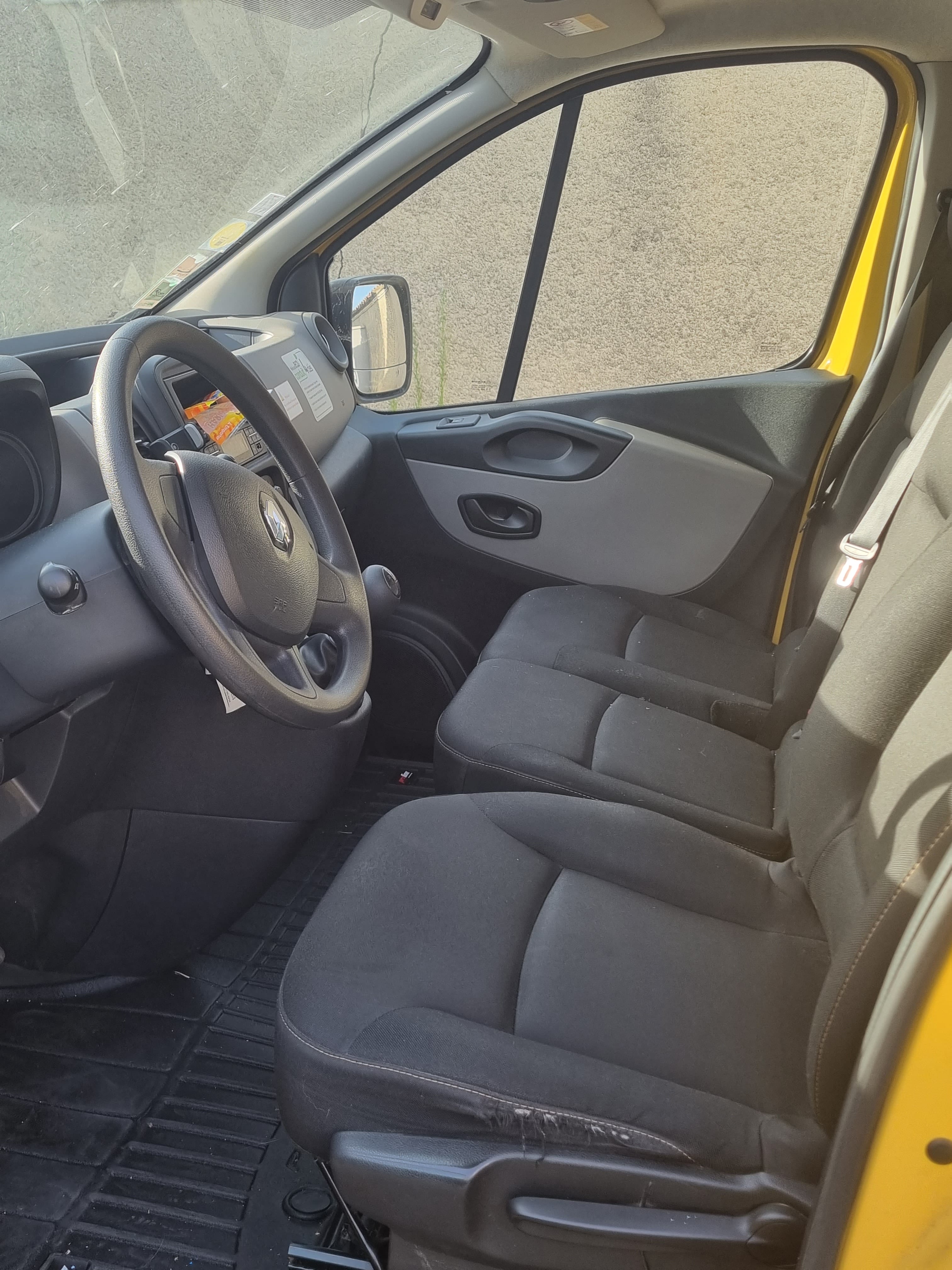 Renault Trafic  Grande capacité, Faible consommation. avec Pneus neige