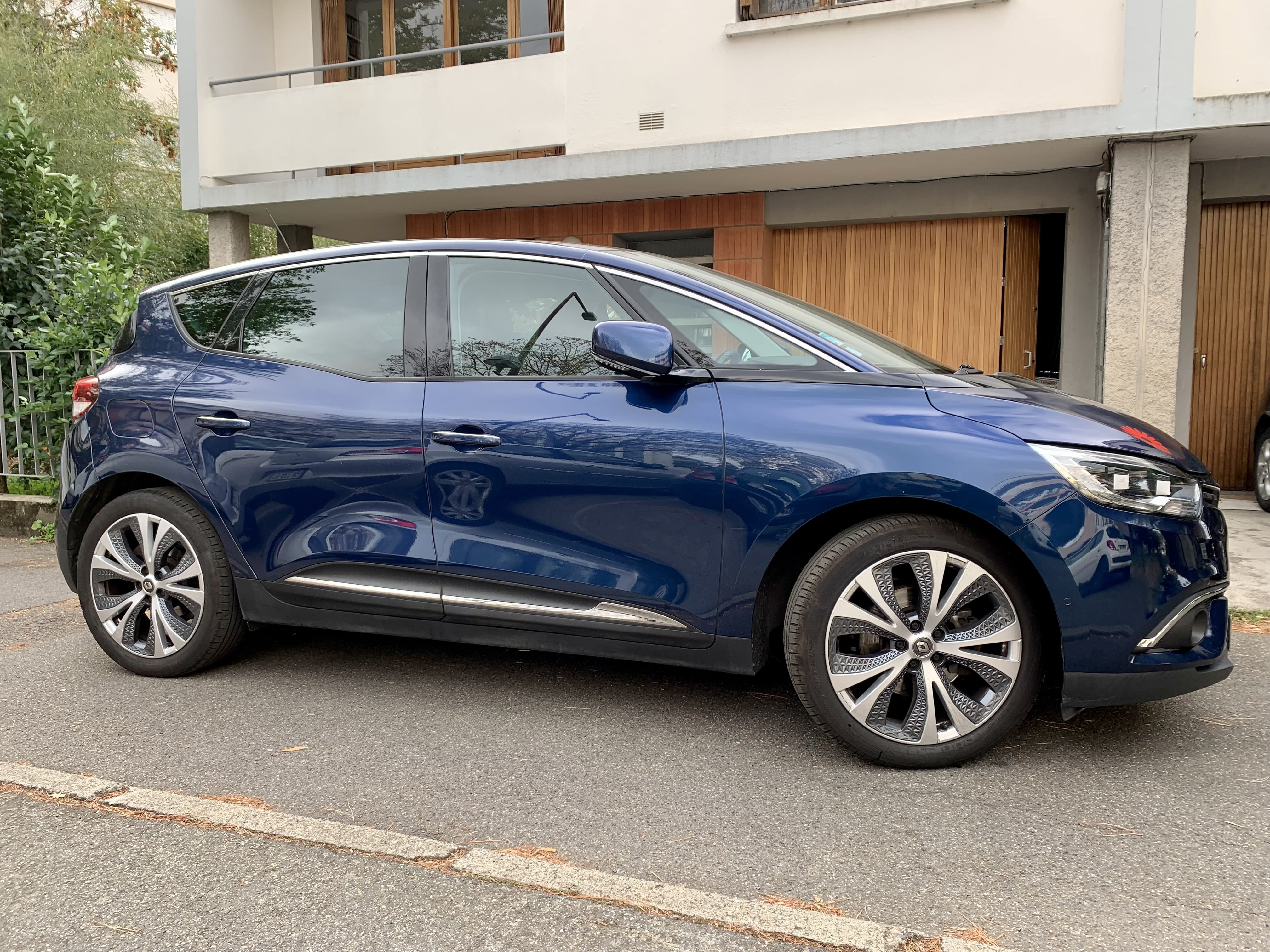 Renault Scenic avec Climatisation