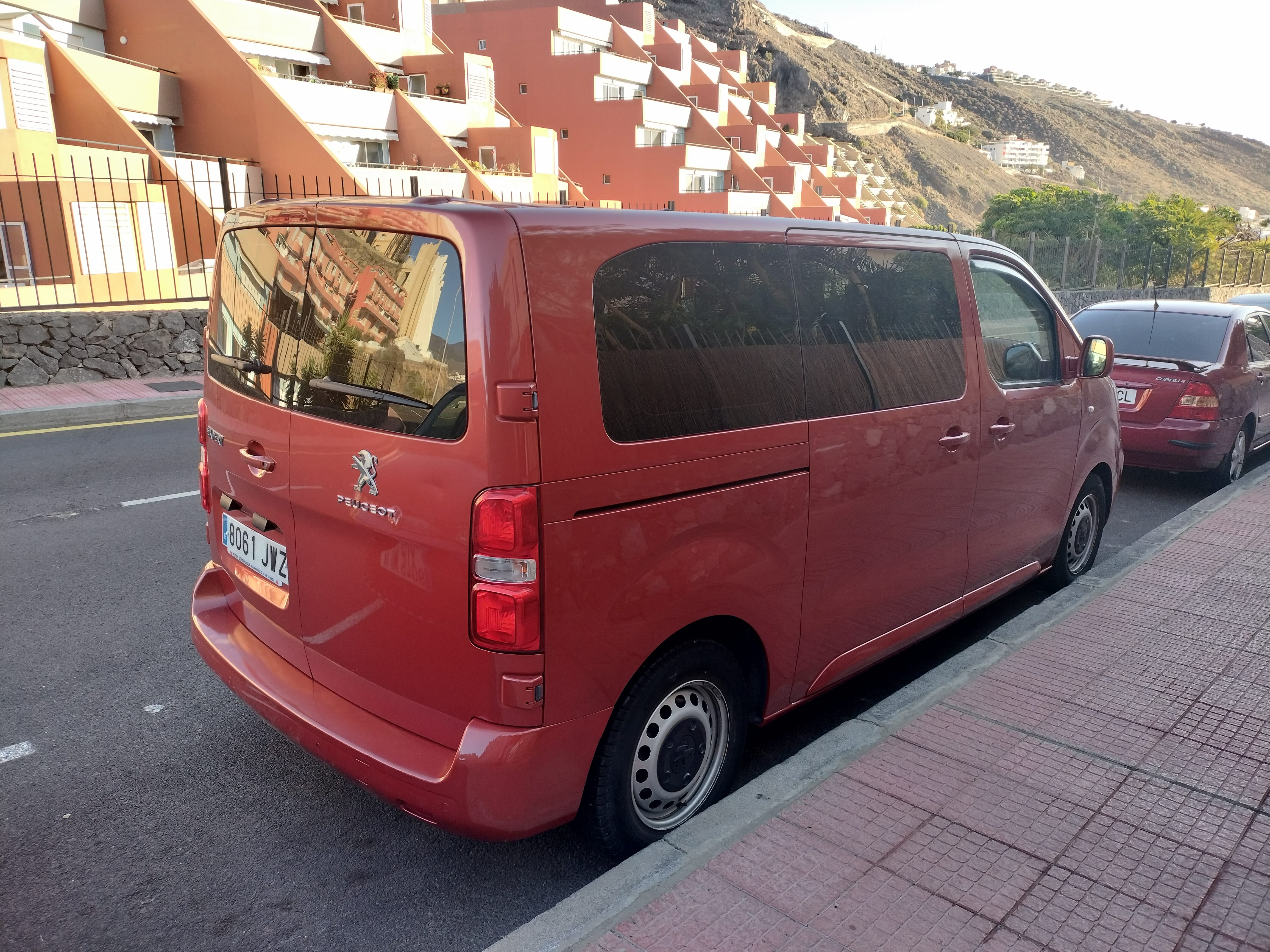 Peugeot Traveller con Control de velocidad